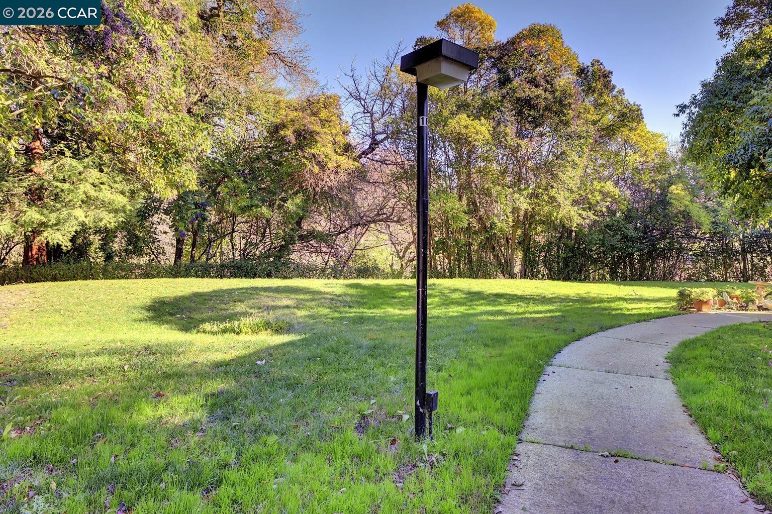 Photo #34: 41120618 Listing: Photo #34