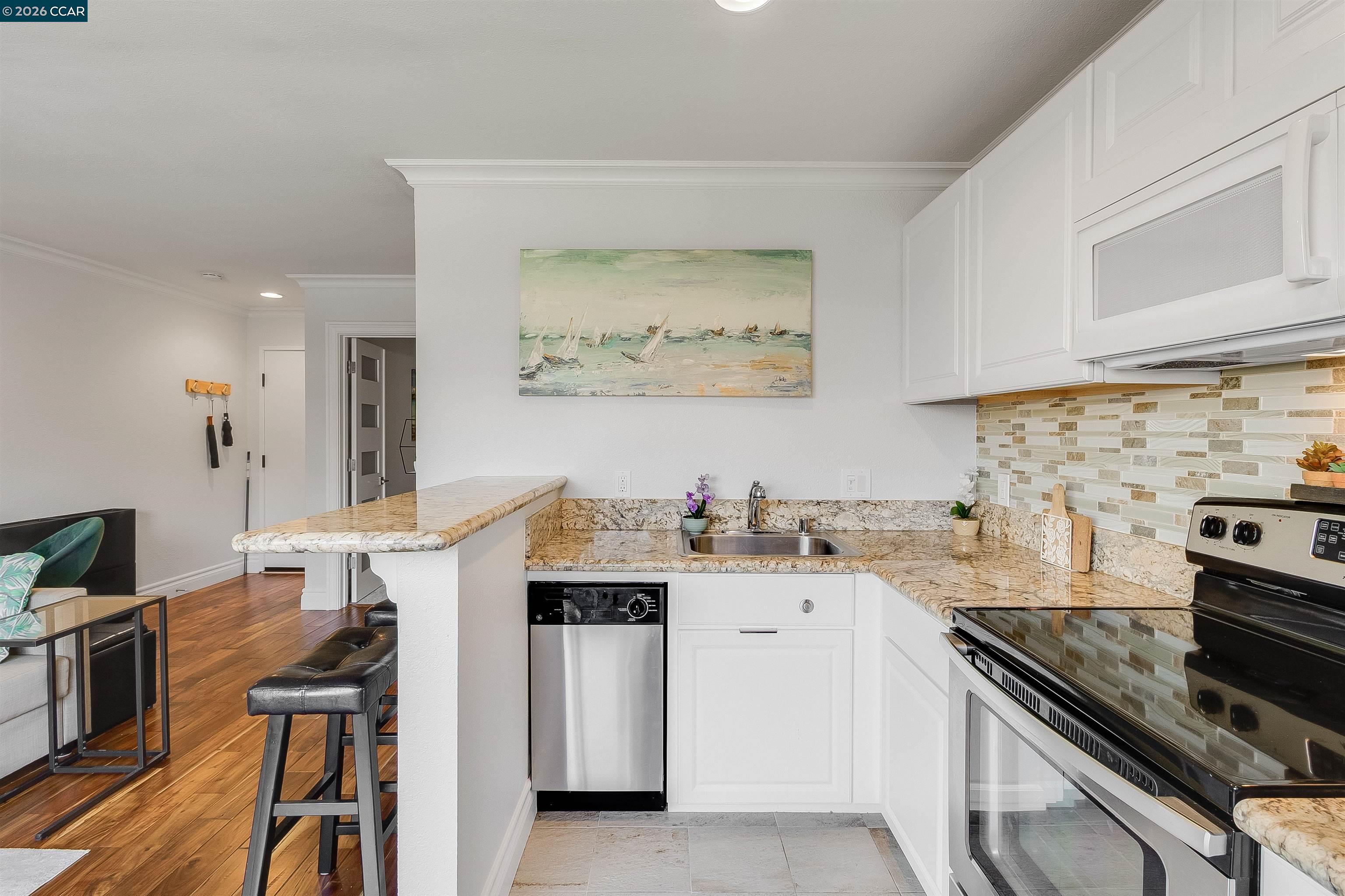 Photo #7: 41120625 Listing: Photo #7