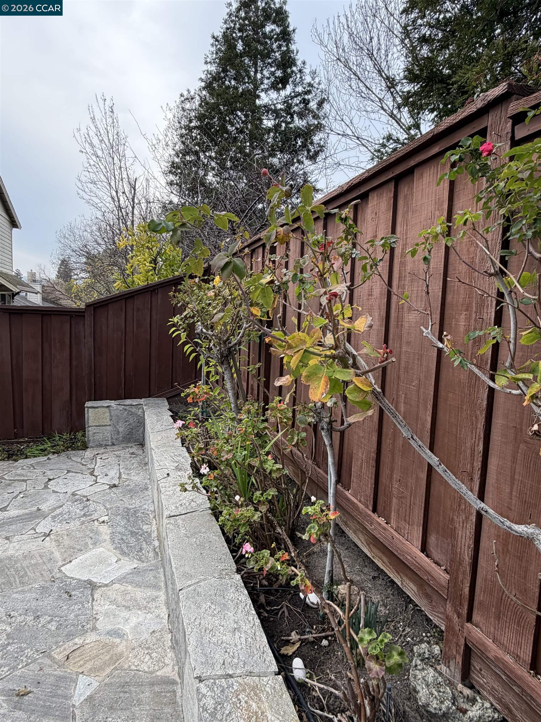 Detail Gallery Image 10 of 26 For 350 Caroni St, Walnut Creek,  CA 94597 - 4 Beds | 3 Baths