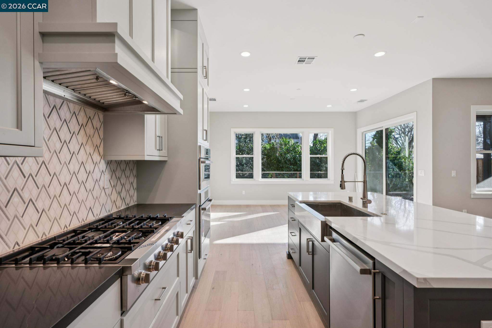 Detail Gallery Image 4 of 7 For 263 Haleena Place, Walnut Creek,  CA 94596 - 4 Beds | 3/1 Baths