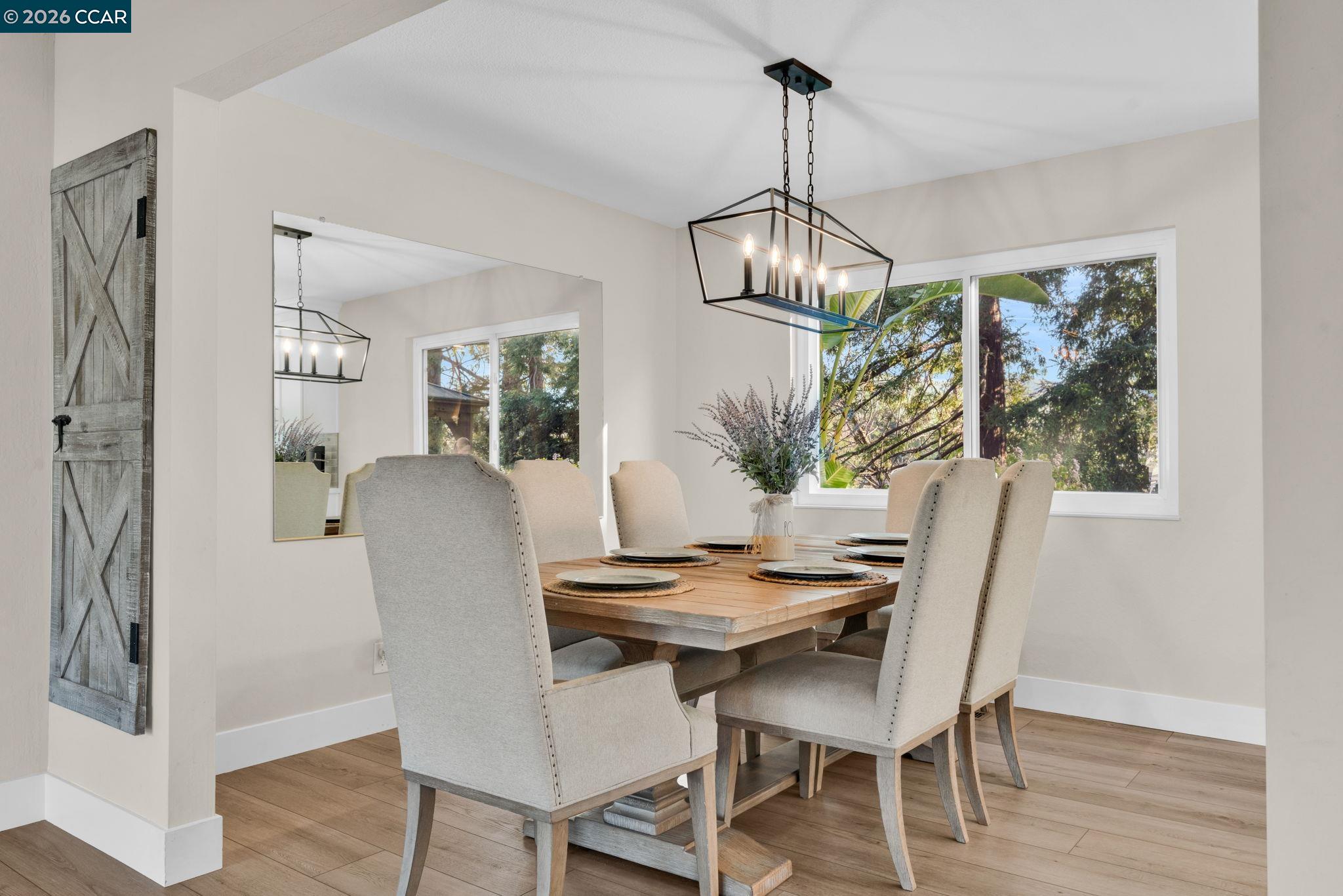 Detail Gallery Image 11 of 51 For 327 Mt Washington Way, Clayton,  CA 94517 - 5 Beds | 2/1 Baths