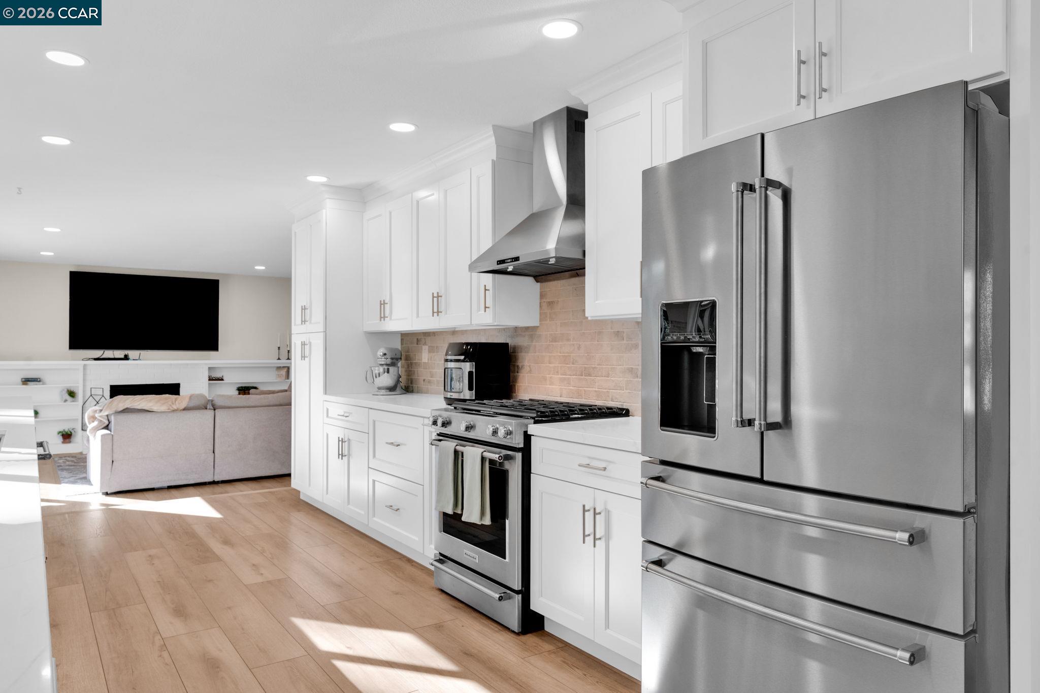 Detail Gallery Image 12 of 51 For 327 Mt Washington Way, Clayton,  CA 94517 - 5 Beds | 2/1 Baths