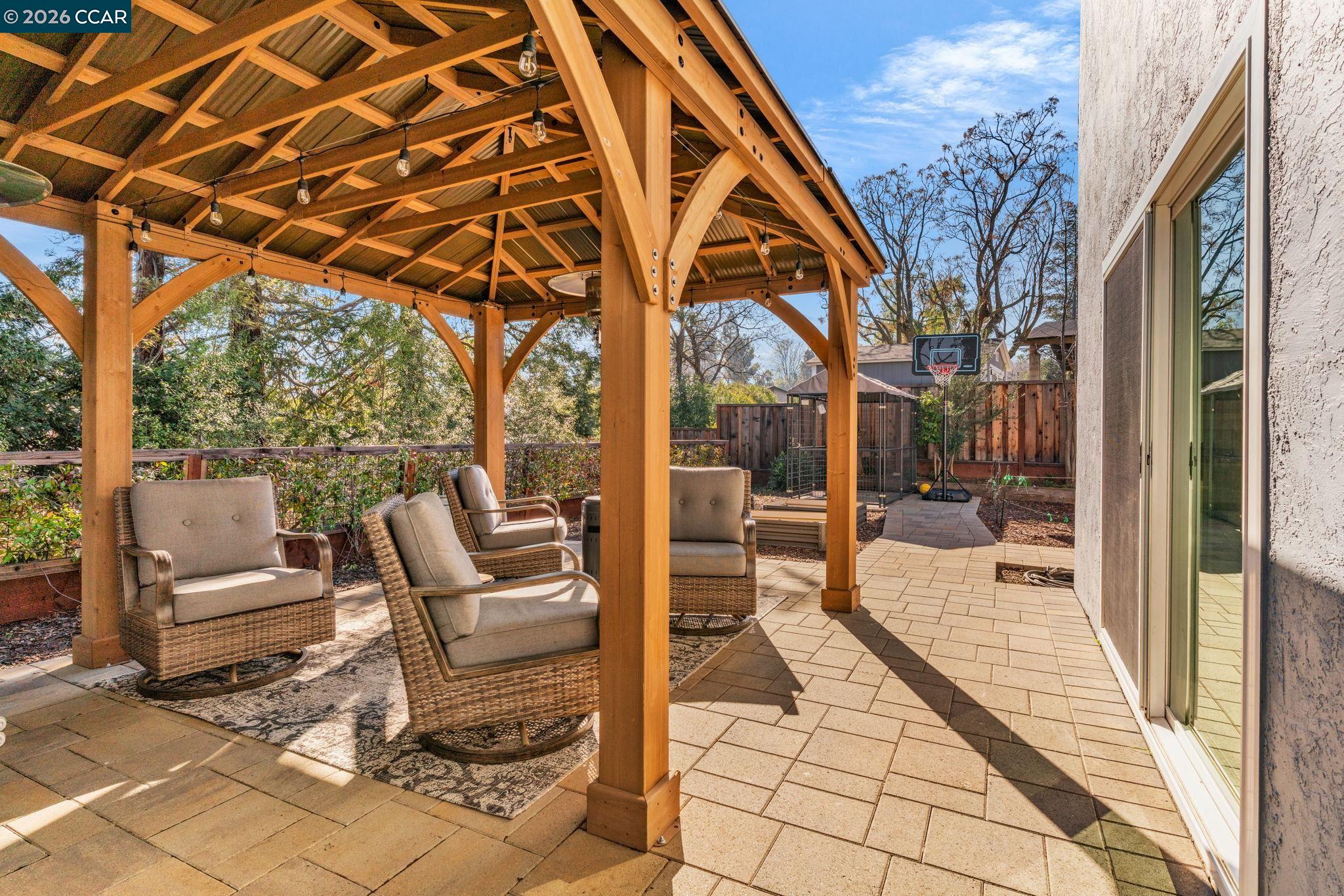 Detail Gallery Image 34 of 51 For 327 Mt Washington Way, Clayton,  CA 94517 - 5 Beds | 2/1 Baths