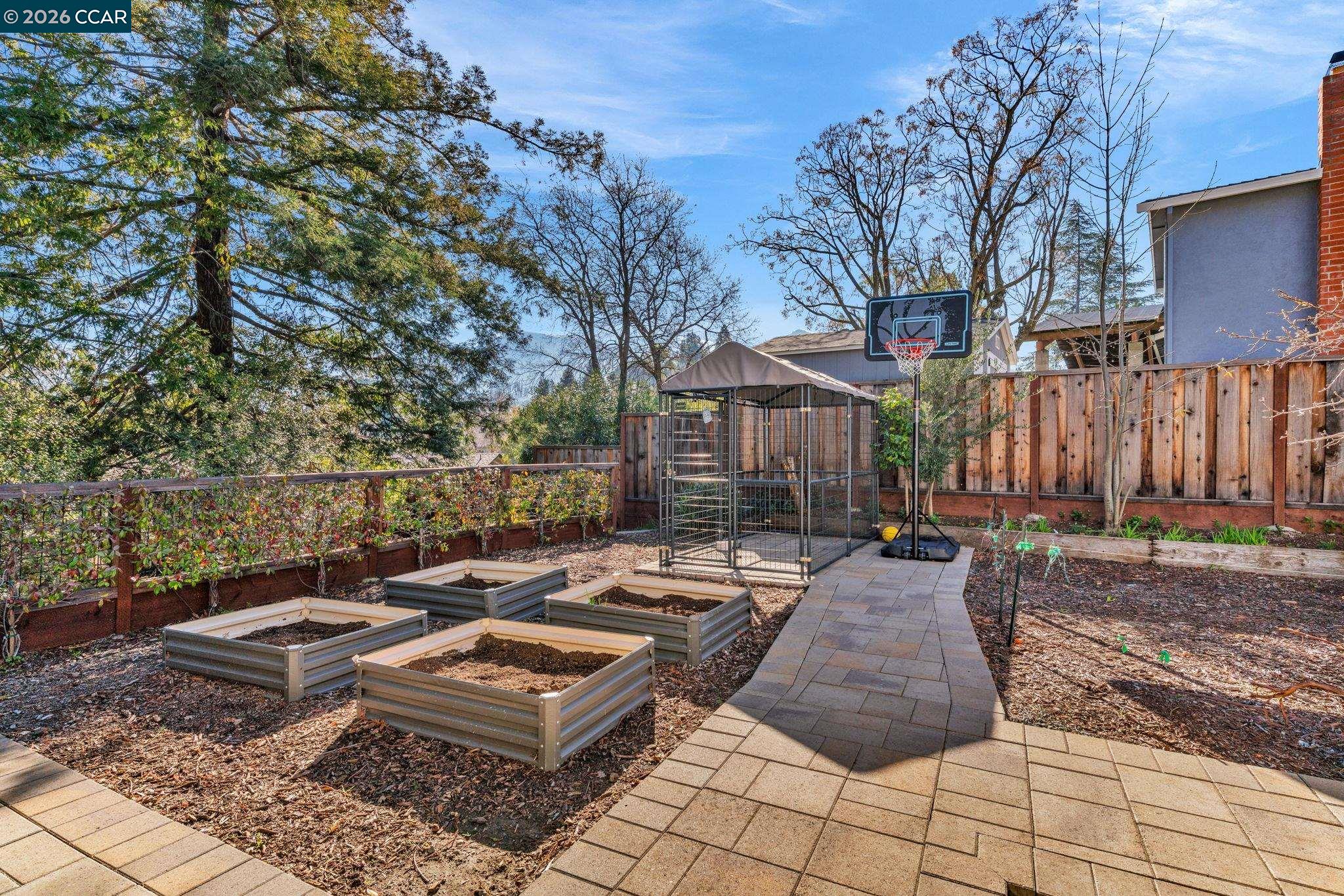 Detail Gallery Image 35 of 51 For 327 Mt Washington Way, Clayton,  CA 94517 - 5 Beds | 2/1 Baths