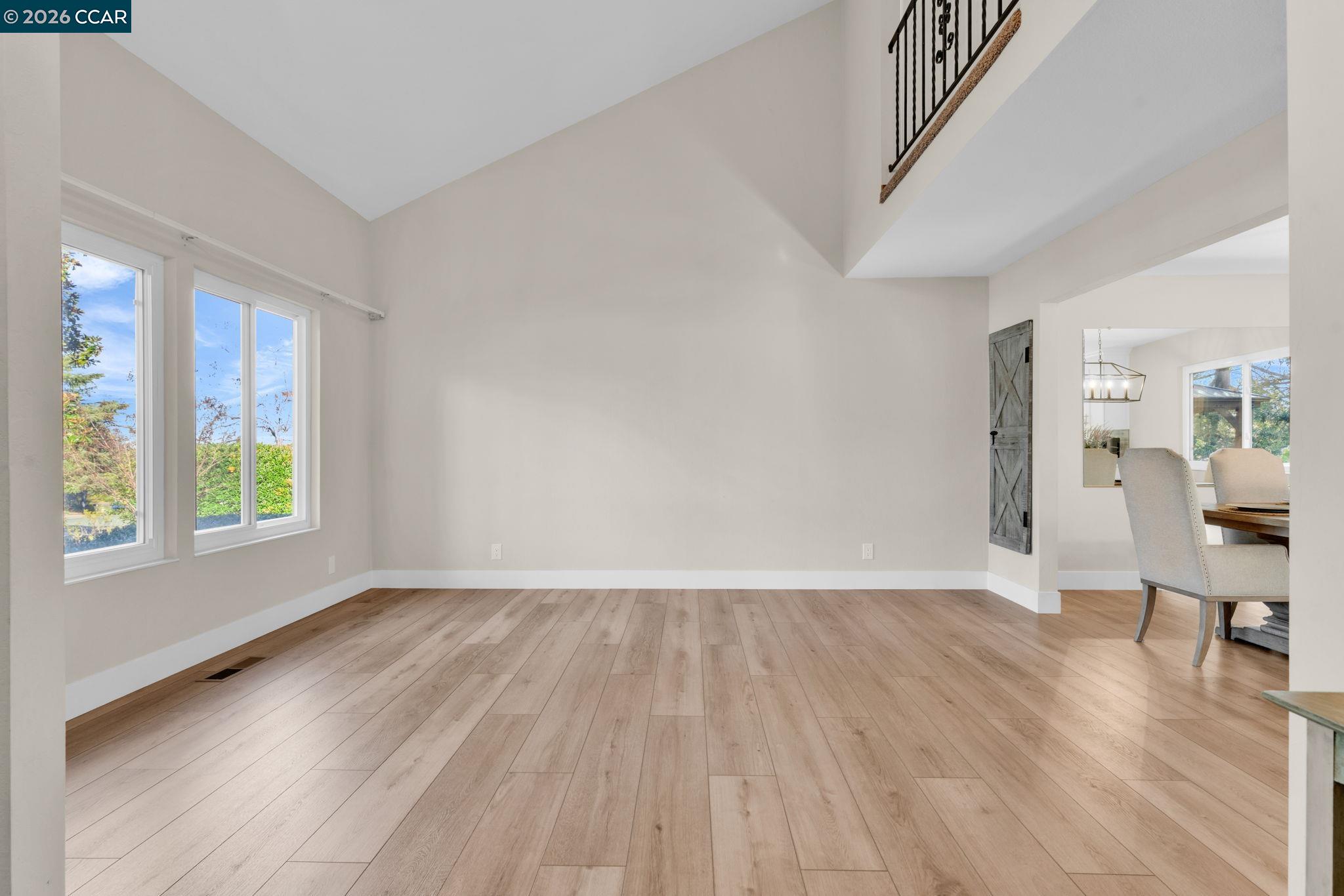 Detail Gallery Image 7 of 51 For 327 Mt Washington Way, Clayton,  CA 94517 - 5 Beds | 2/1 Baths