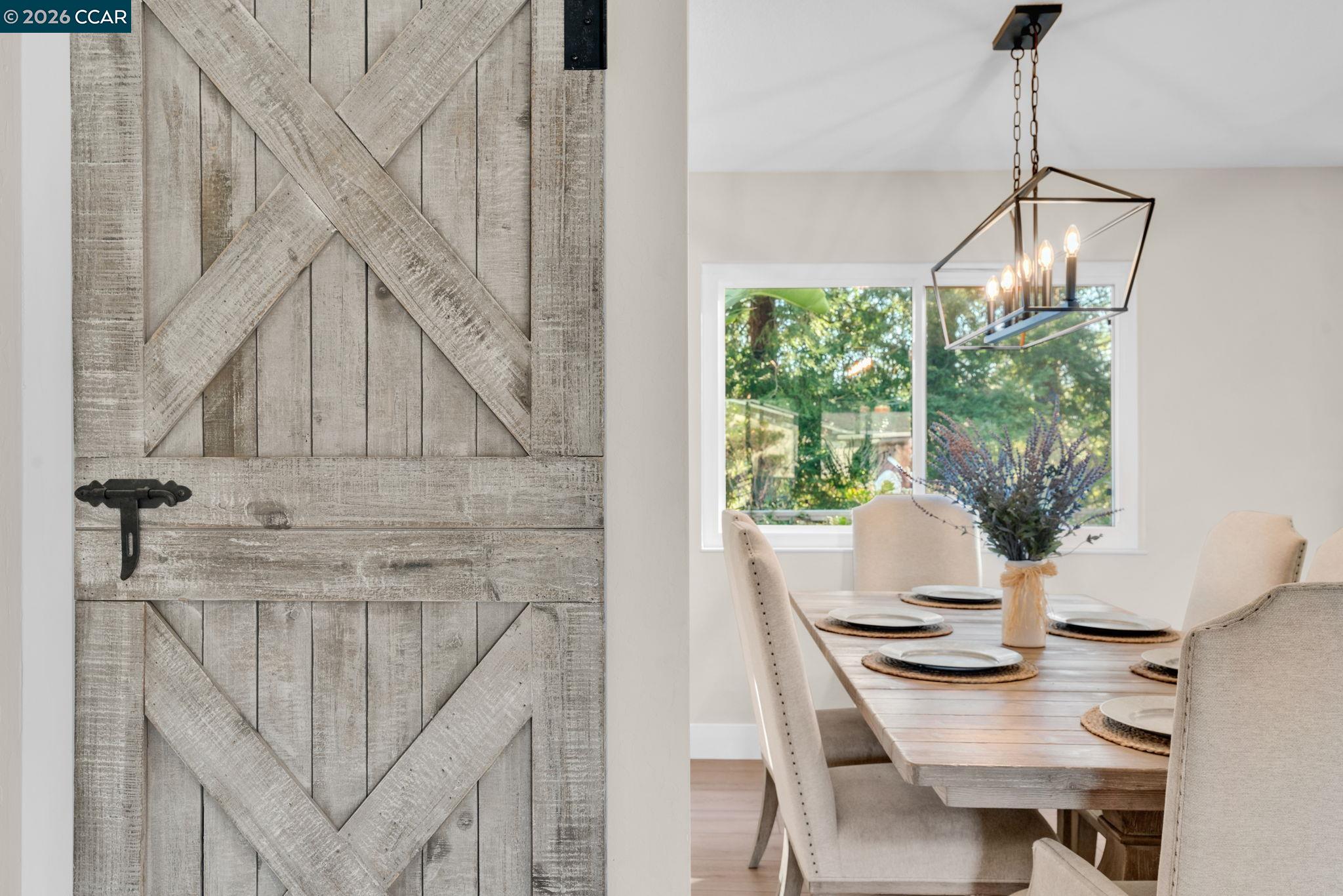 Detail Gallery Image 10 of 51 For 327 Mt Washington Way, Clayton,  CA 94517 - 5 Beds | 2/1 Baths