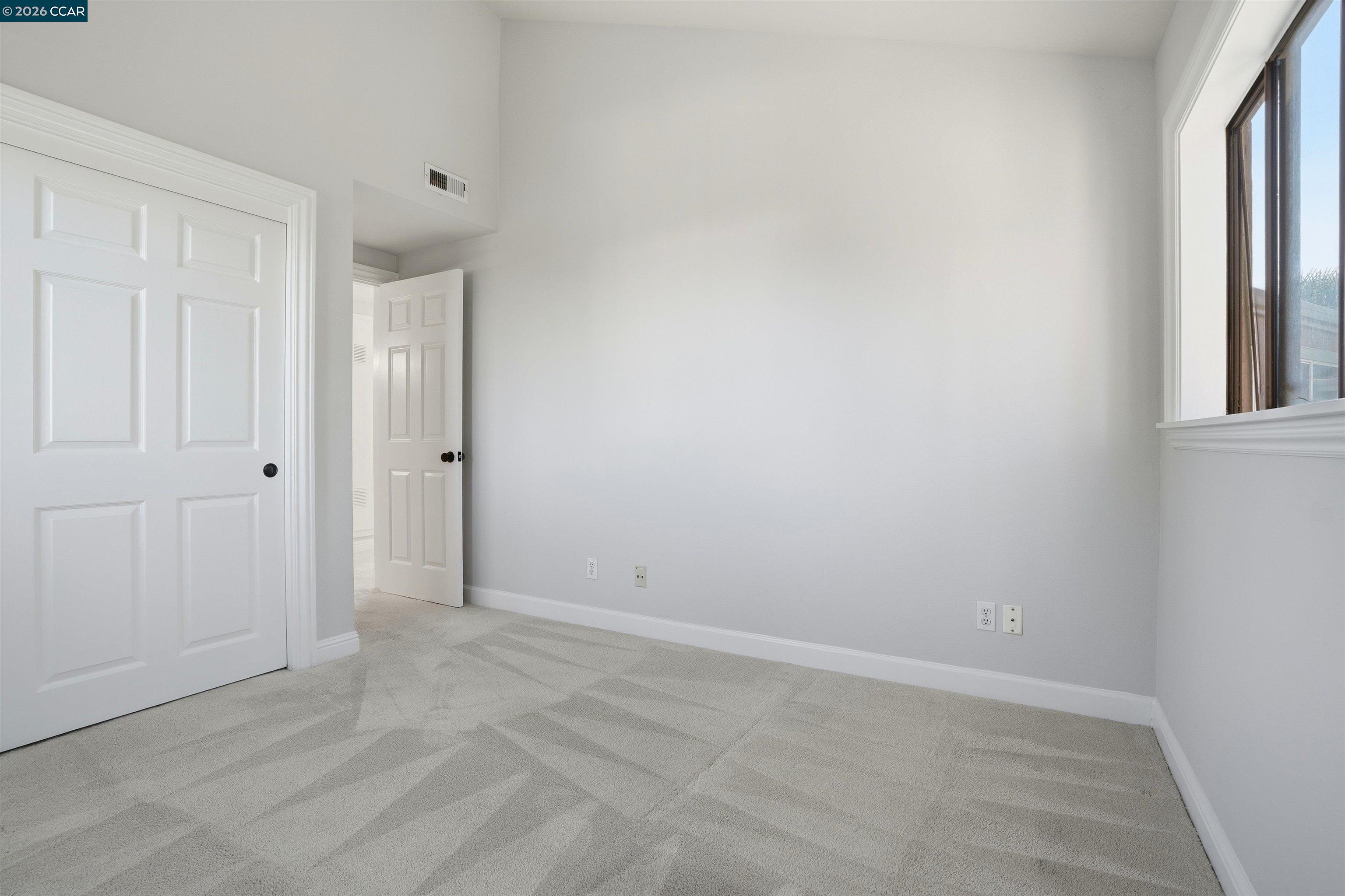 Detail Gallery Image 19 of 32 For 824 Cedar St #B,  Redwood City,  CA 94063 - 2 Beds | 1/1 Baths