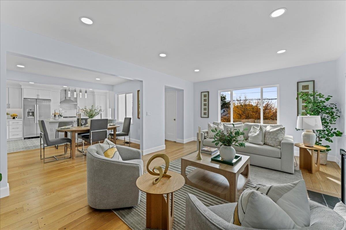 Front Image Thumbnail for EB41120680