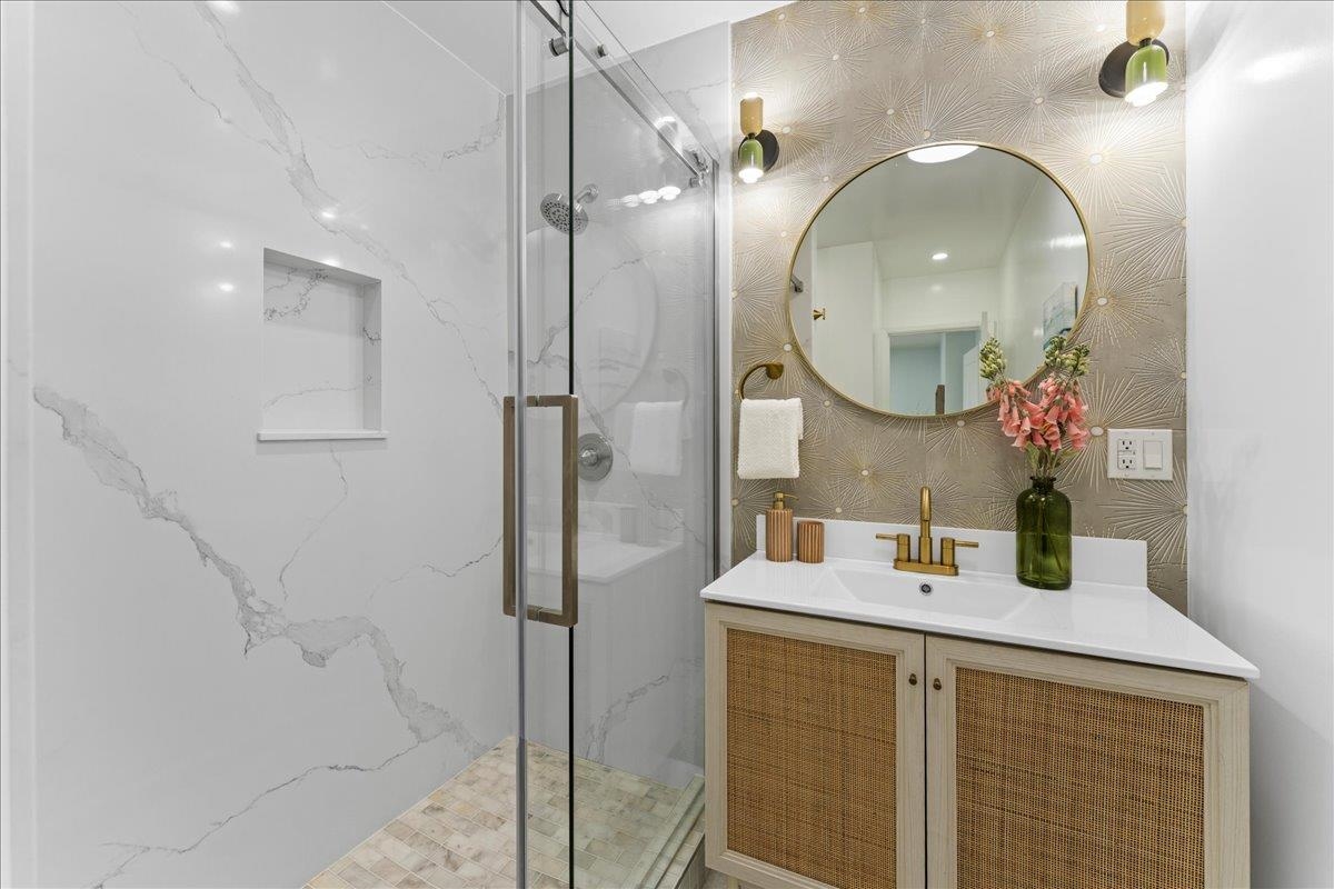 Detail Gallery Image 30 of 37 For 6032 Mauritania Ave, Oakland,  CA 94605 - 3 Beds | 2 Baths