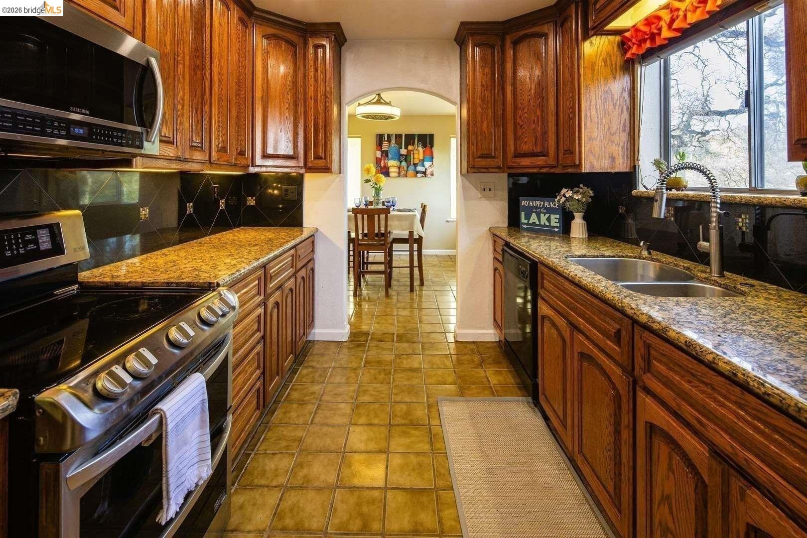 Detail Gallery Image 19 of 60 For 5887 Enramada Dr, La Grange,  CA 95329 - 3 Beds | 2/1 Baths