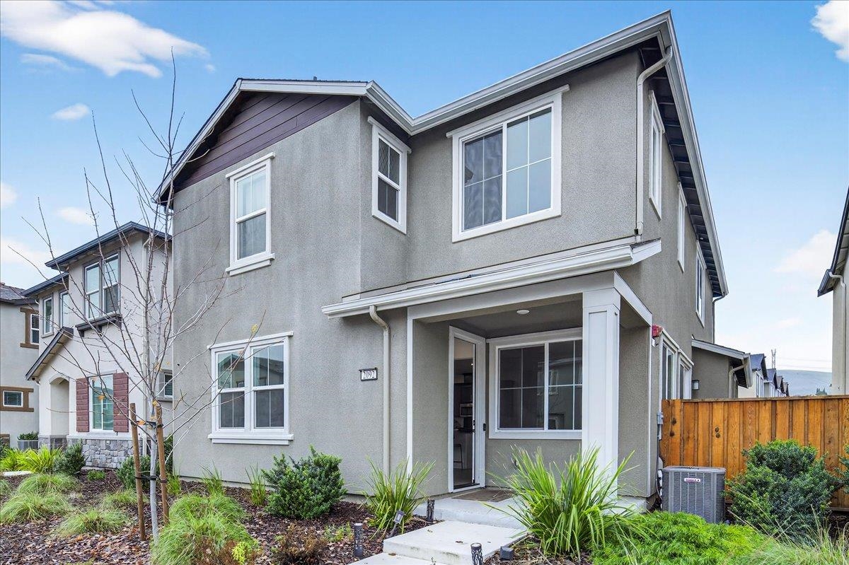 Front Image Thumbnail for BE41120710