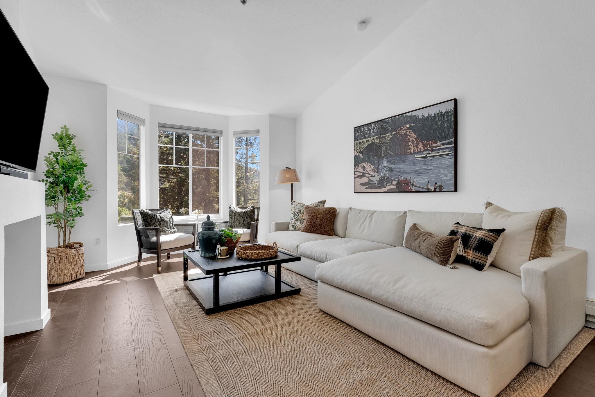 Detail Gallery Image 3 of 27 For 180 Caldecott #314,  Oakland,  CA 94618 - 1 Beds | 1 Baths