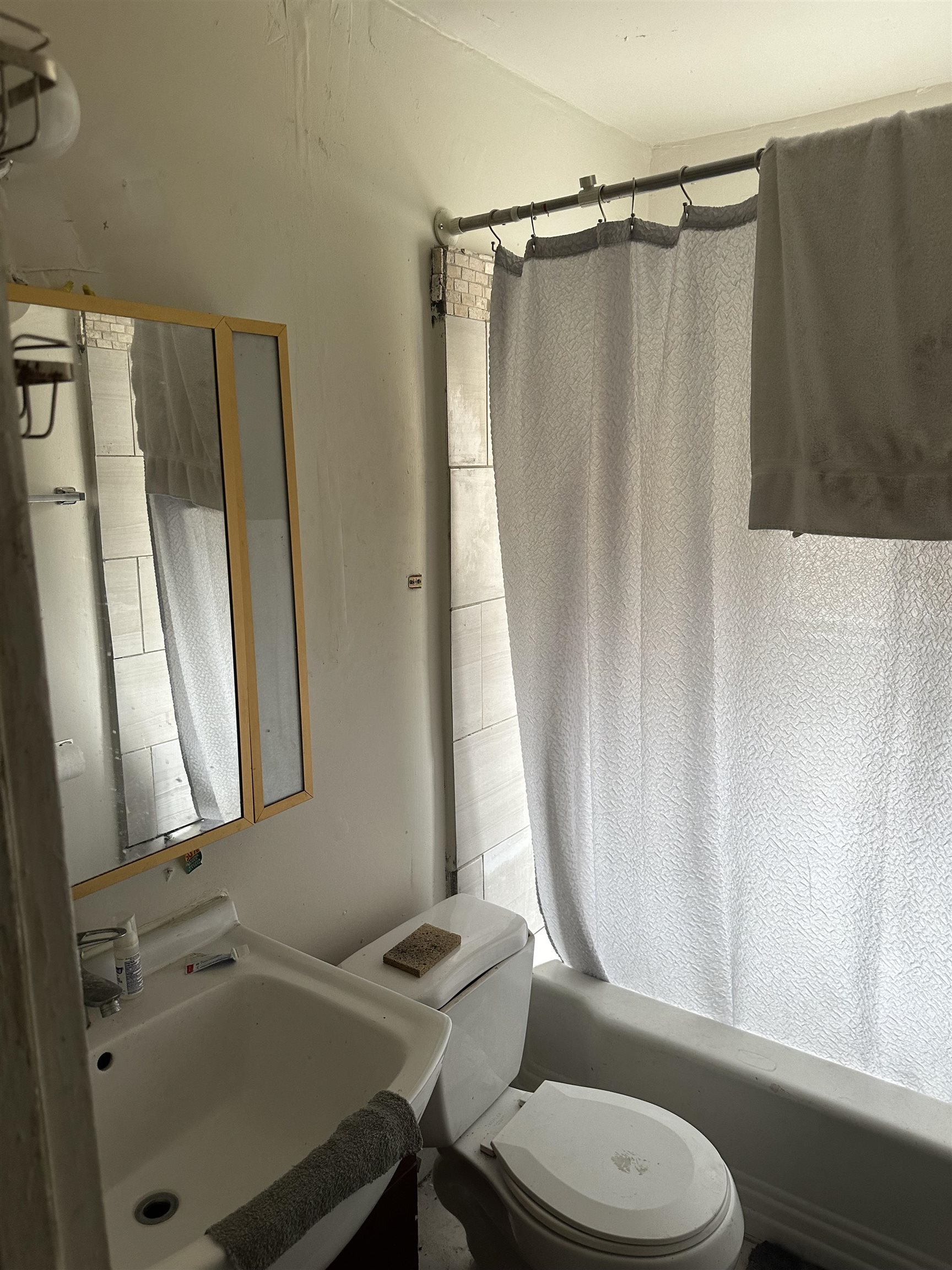 5659 Telegraph Ave, Oakland, CA, 94609