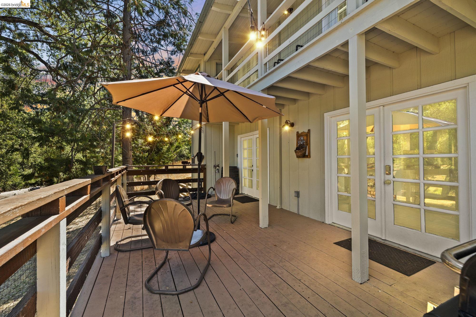 Detail Gallery Image 2 of 44 For 20785 Buttercup Cir, Groveland,  CA 95321 - 3 Beds | 2 Baths