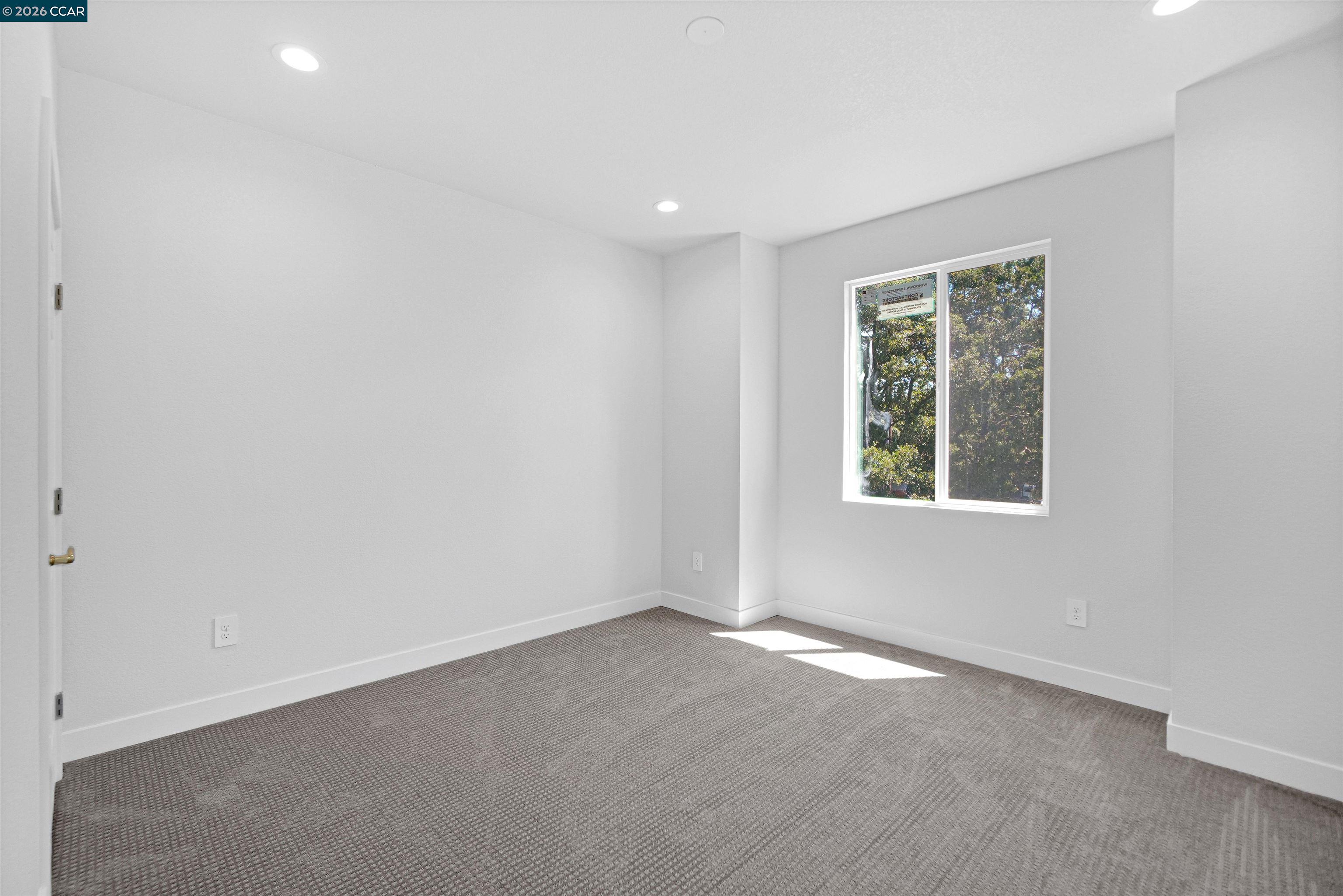 Detail Gallery Image 15 of 20 For 2722 Cowell Rd, Concord,  CA 94518 - 4 Beds | 3 Baths