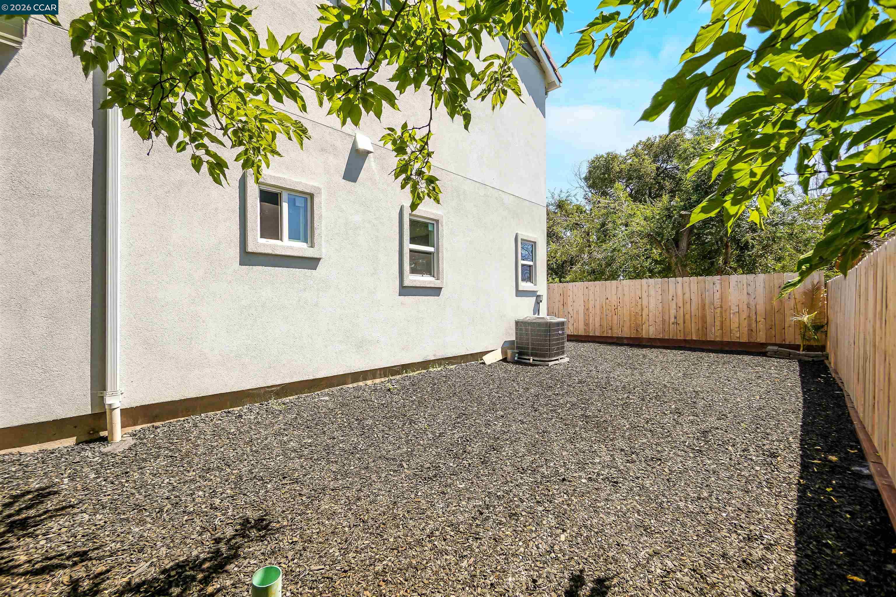 Detail Gallery Image 6 of 20 For 2722 Cowell Rd, Concord,  CA 94518 - 4 Beds | 3 Baths