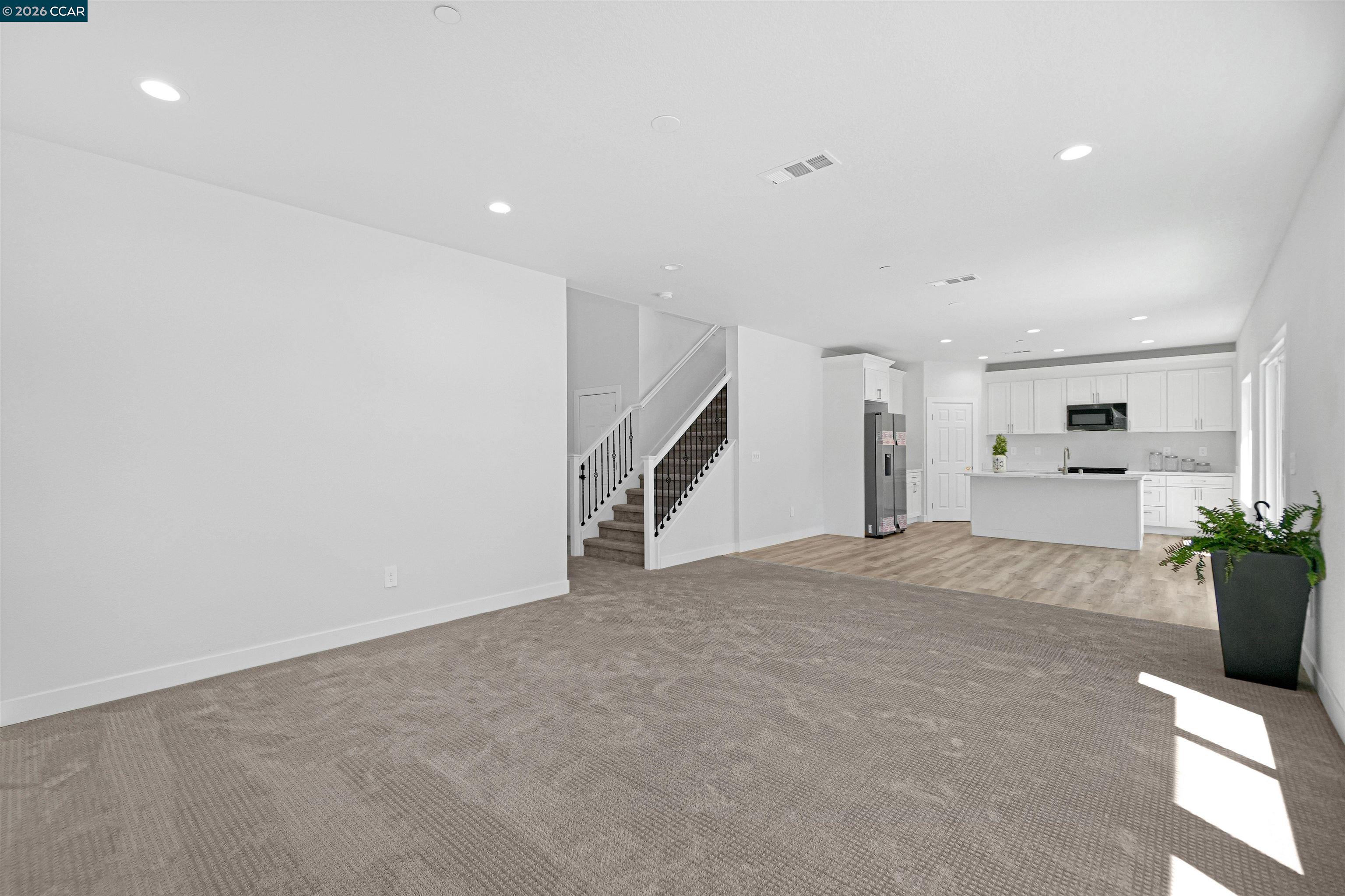 Detail Gallery Image 7 of 20 For 2722 Cowell Rd, Concord,  CA 94518 - 4 Beds | 3 Baths