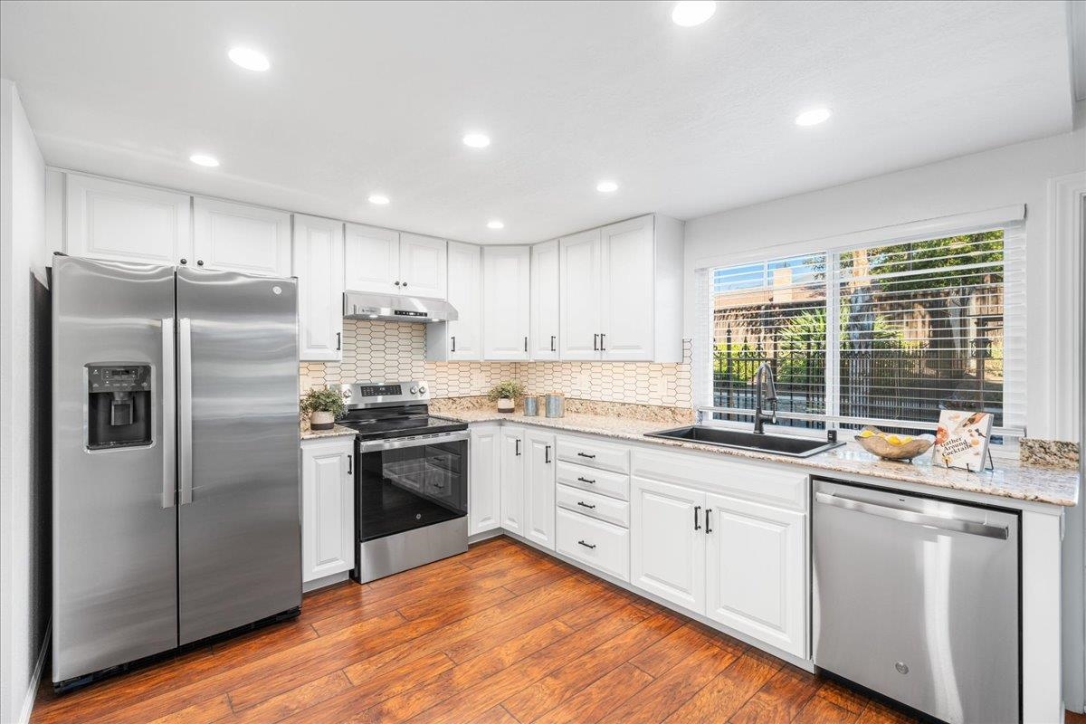 Detail Gallery Image 11 of 58 For 48830 Big Horn Ct, Fremont,  CA 94539 - 4 Beds | 2/1 Baths