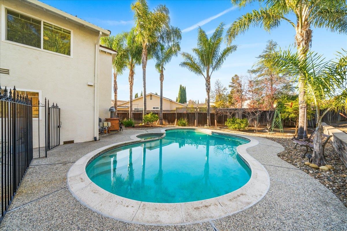 Detail Gallery Image 36 of 58 For 48830 Big Horn Ct, Fremont,  CA 94539 - 4 Beds | 2/1 Baths