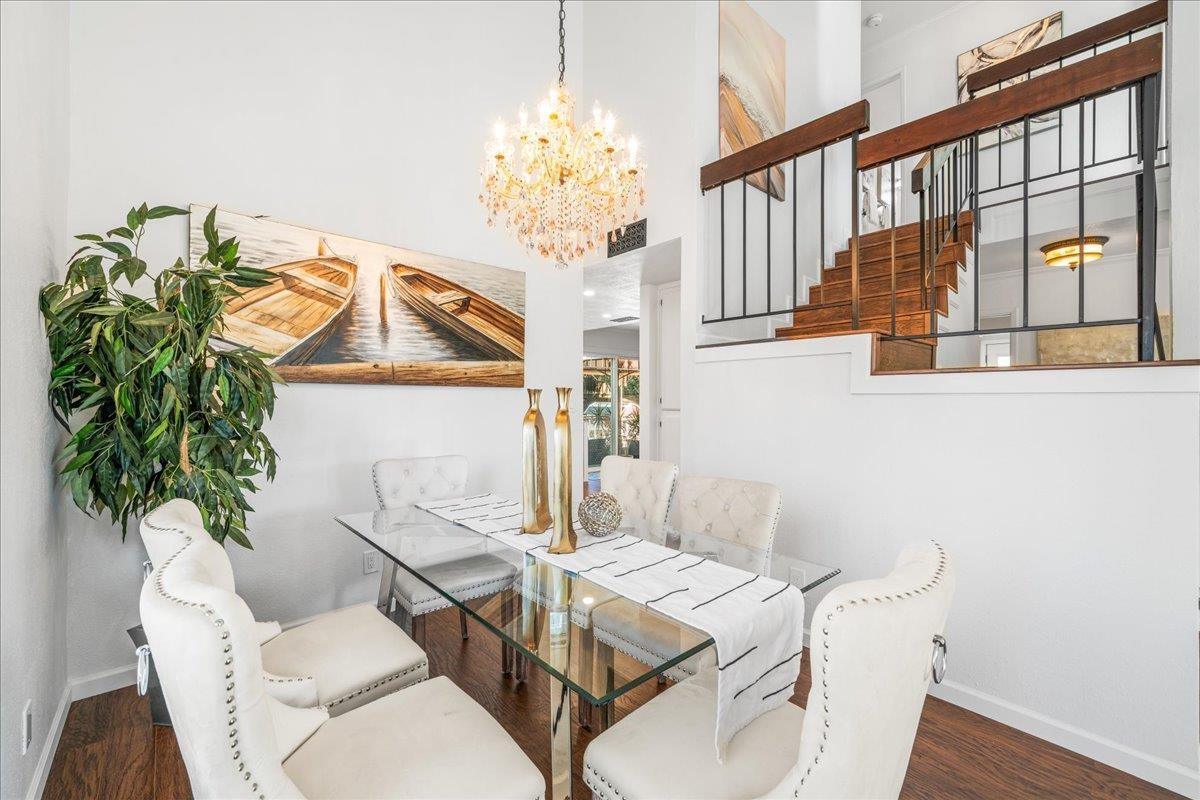 Detail Gallery Image 9 of 58 For 48830 Big Horn Ct, Fremont,  CA 94539 - 4 Beds | 2/1 Baths