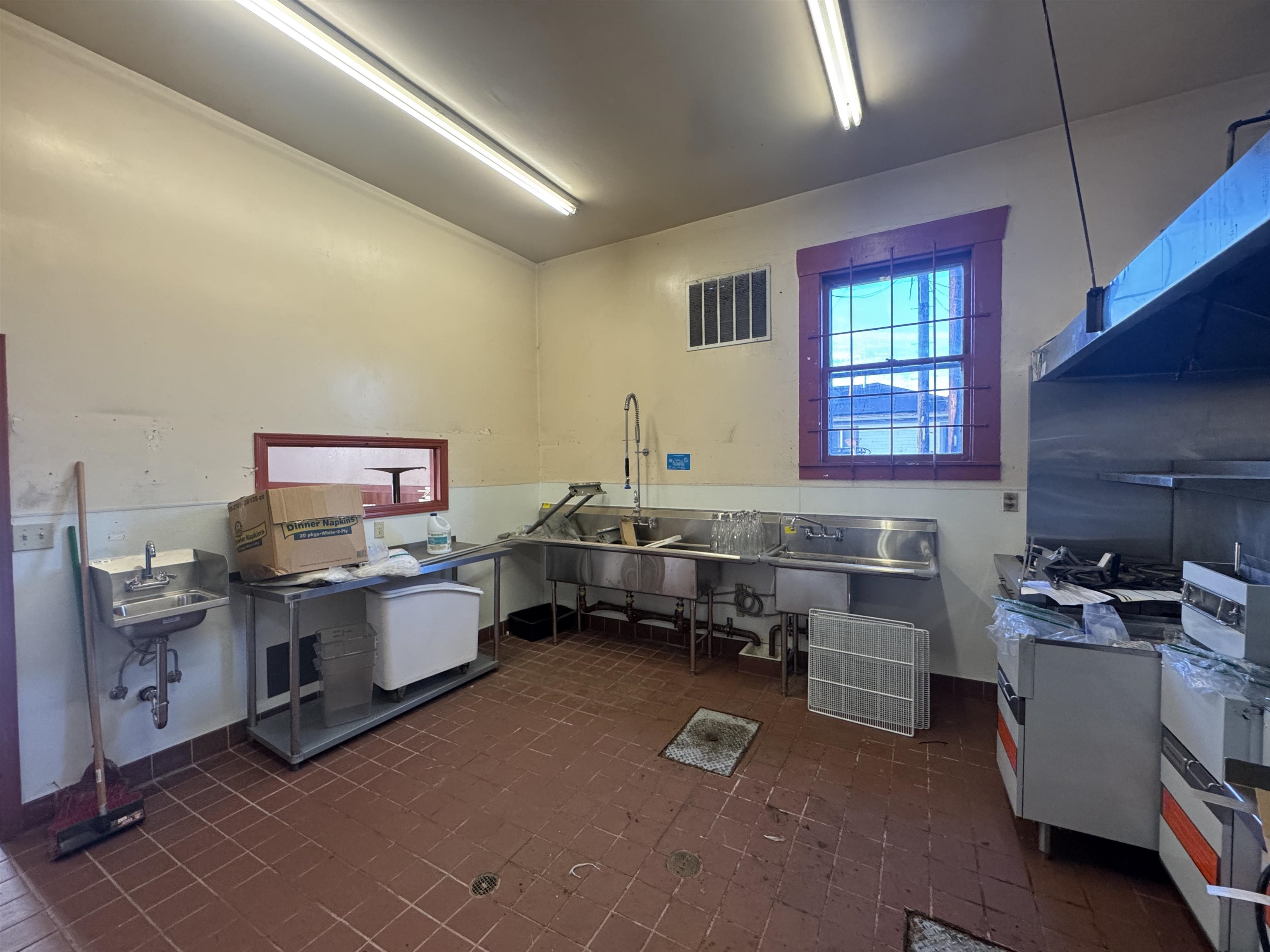 10800 Bancroft, Oakland CA 94603 — photo 12