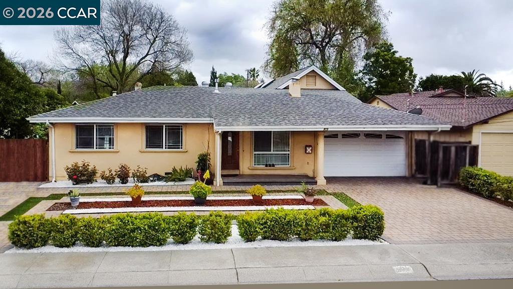 Front Image Thumbnail for CC41120791