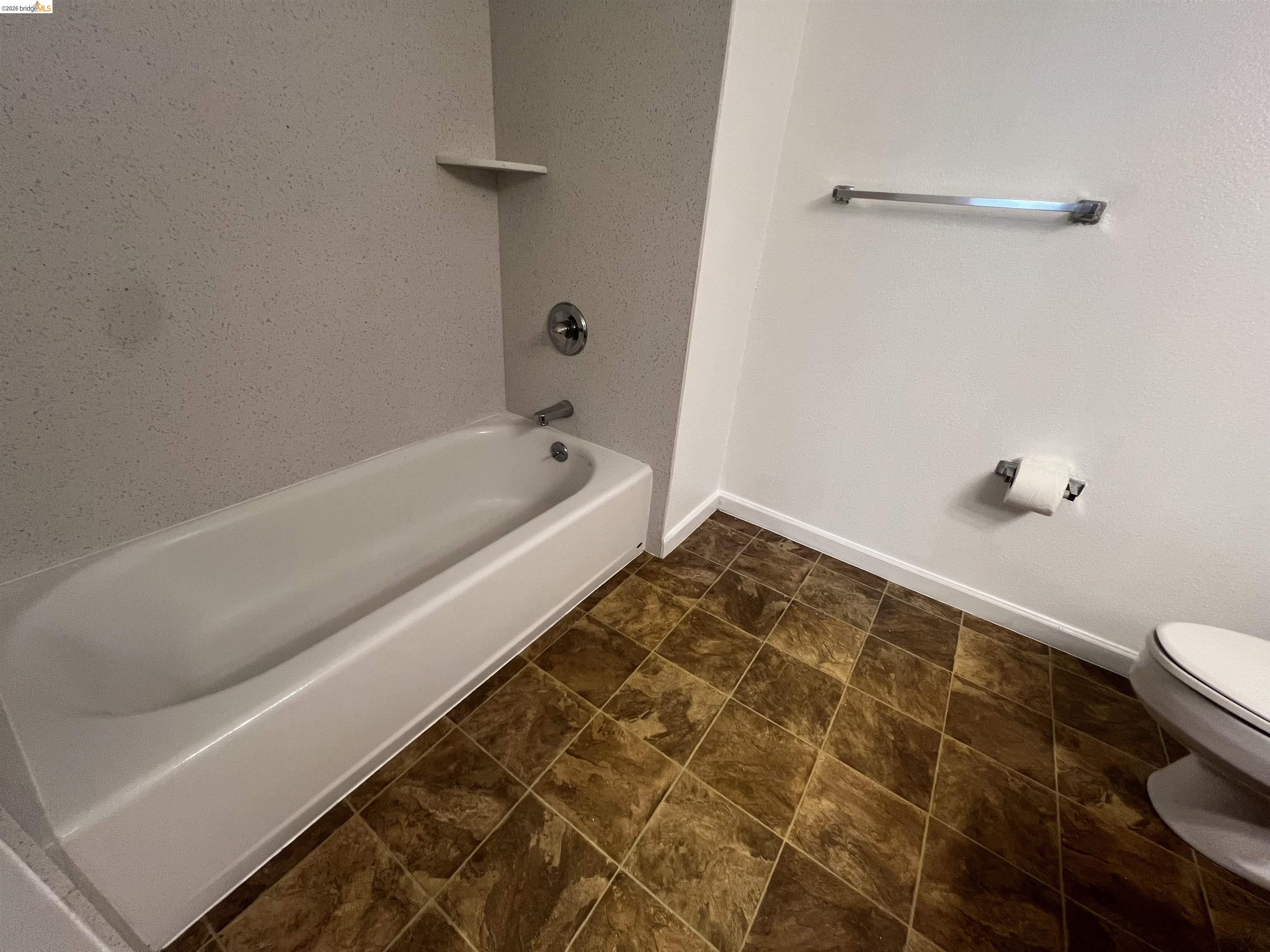 Photo #36: 41120799 Listing: Photo #36