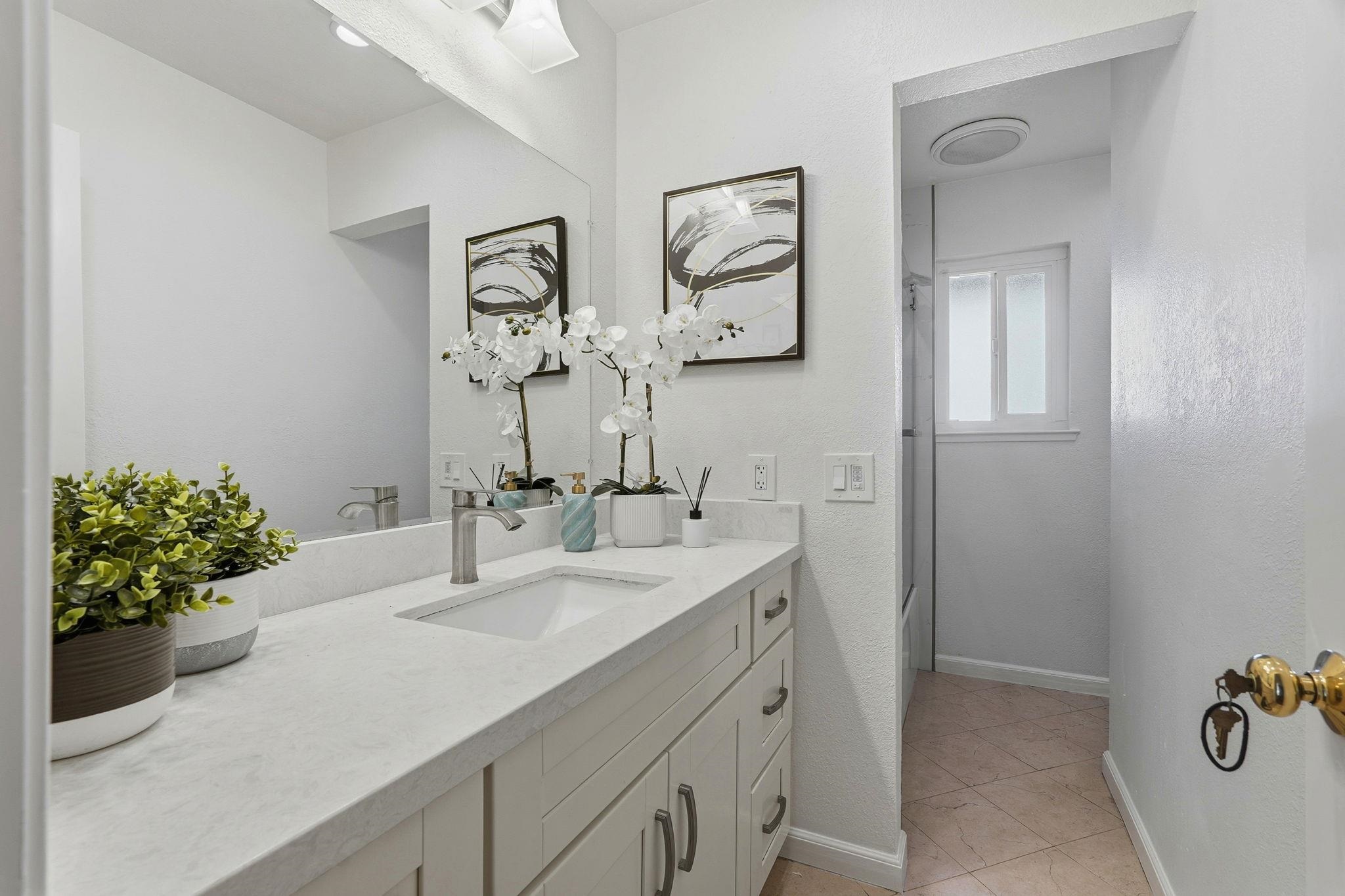 Detail Gallery Image 24 of 40 For 21091 Red Fir Ct, Cupertino,  CA 95014 - 3 Beds | 1/1 Baths