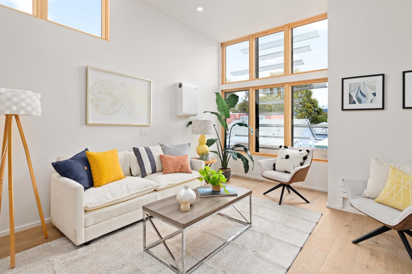 Detail Gallery Image 28 of 41 For 817 Jones, Berkeley,  CA 94710 - 2 Beds | 1/1 Baths