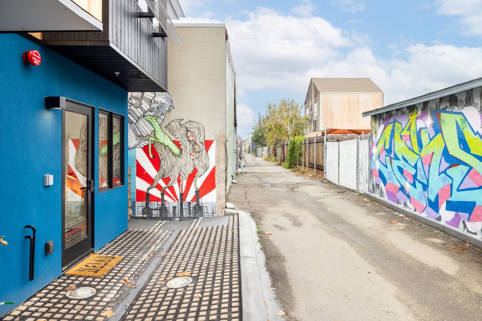 Detail Gallery Image 40 of 41 For 817 Jones, Berkeley,  CA 94710 - 2 Beds | 1/1 Baths