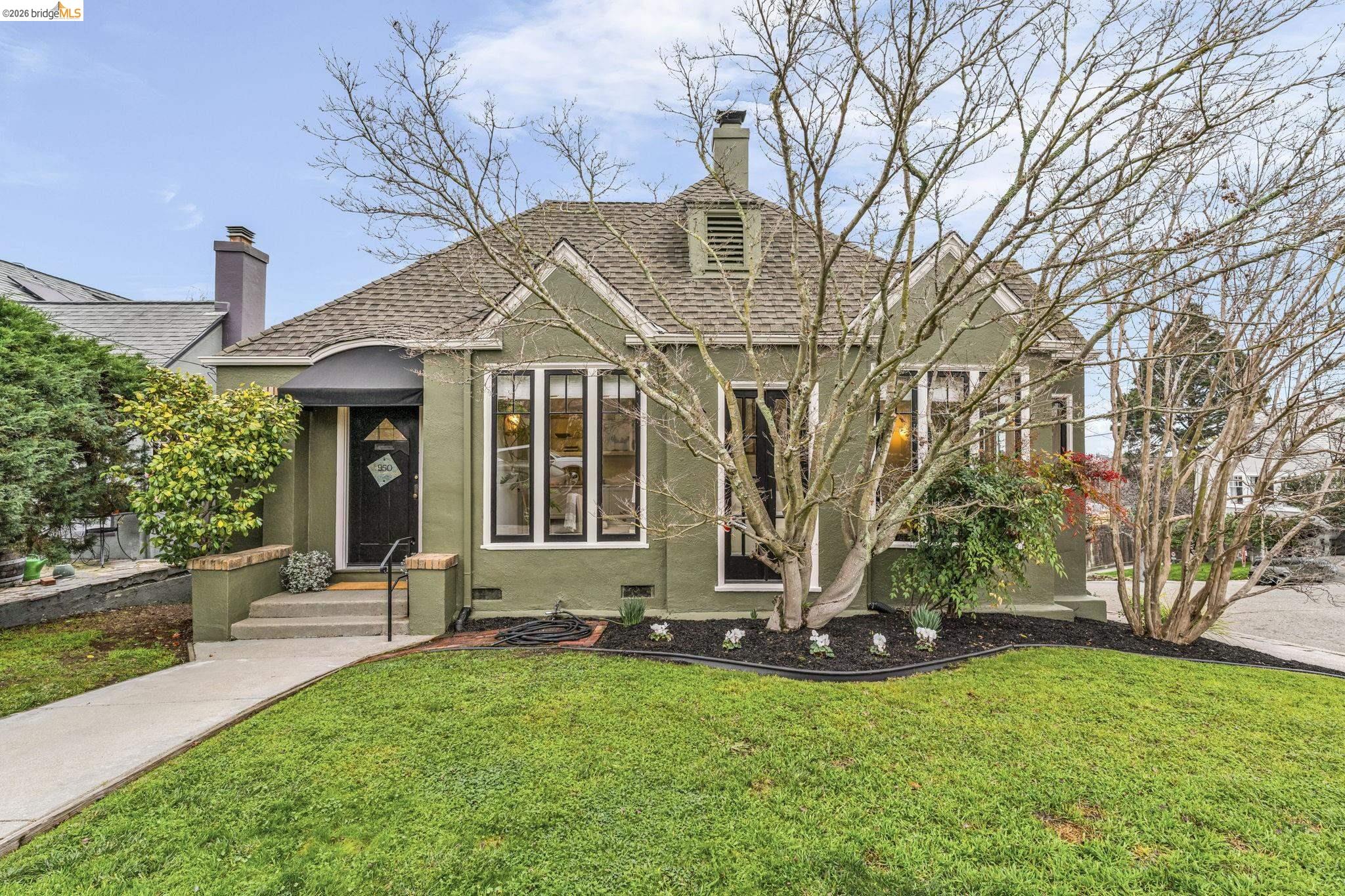 Front Image Thumbnail for EB41120844