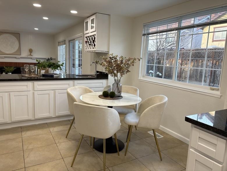 Detail Gallery Image 8 of 17 For 35686 Chaplin Dr, Fremont,  CA 94536 - 4 Beds | 3 Baths