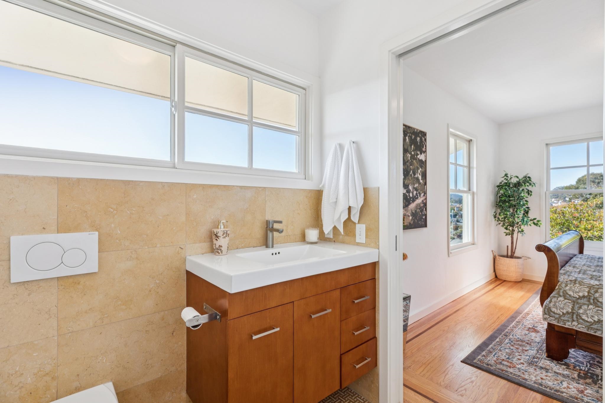 Detail Gallery Image 29 of 51 For 28 Marina Court Dr, San Rafael,  CA 94901 - 3 Beds | 2/1 Baths