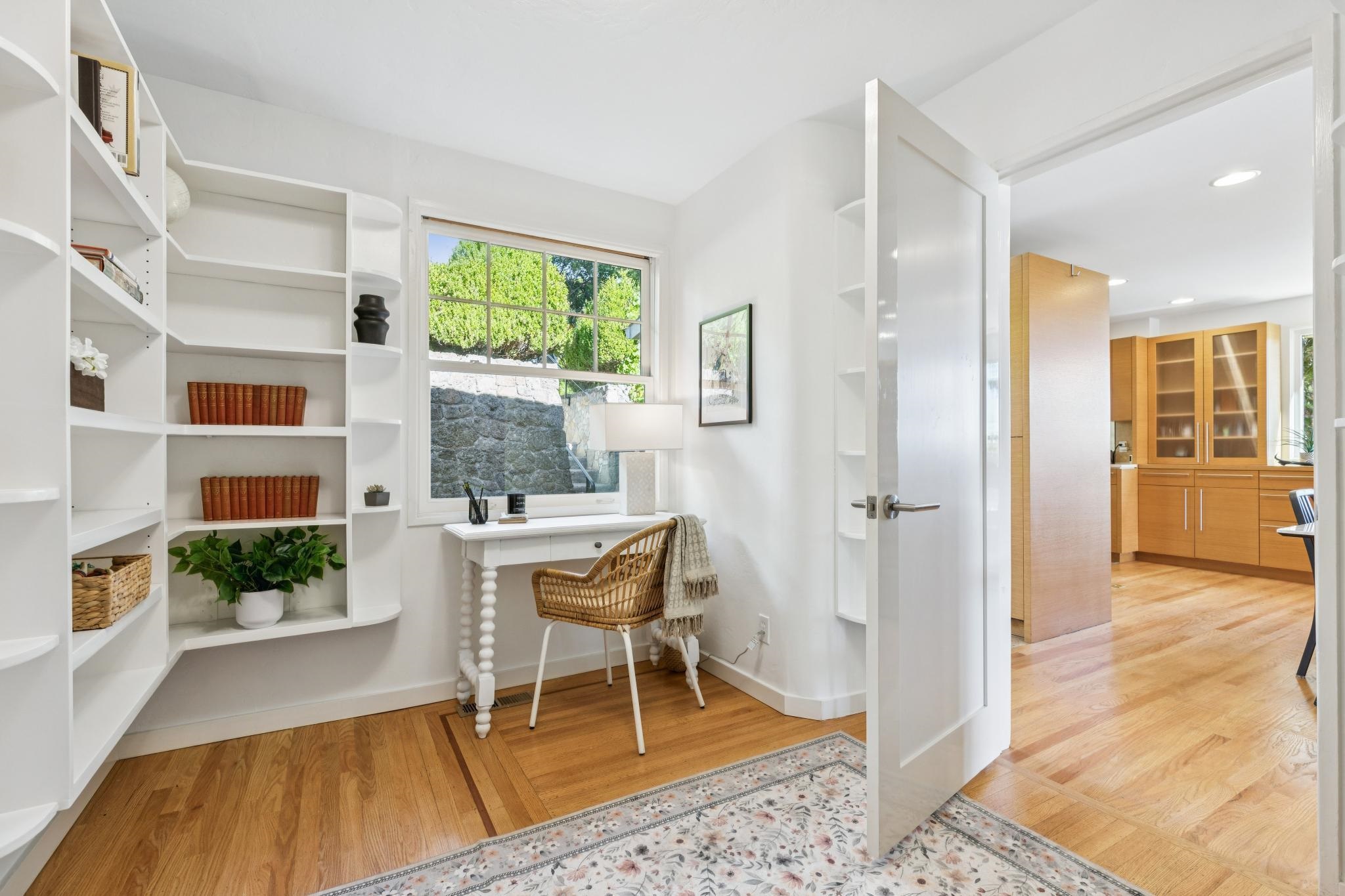 Detail Gallery Image 31 of 51 For 28 Marina Court Dr, San Rafael,  CA 94901 - 3 Beds | 2/1 Baths