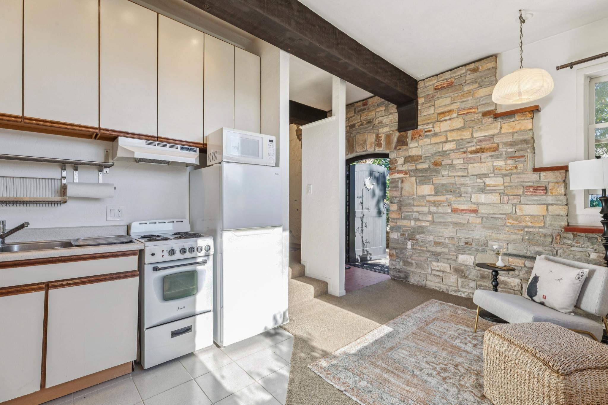 Detail Gallery Image 41 of 51 For 28 Marina Court Dr, San Rafael,  CA 94901 - 3 Beds | 2/1 Baths