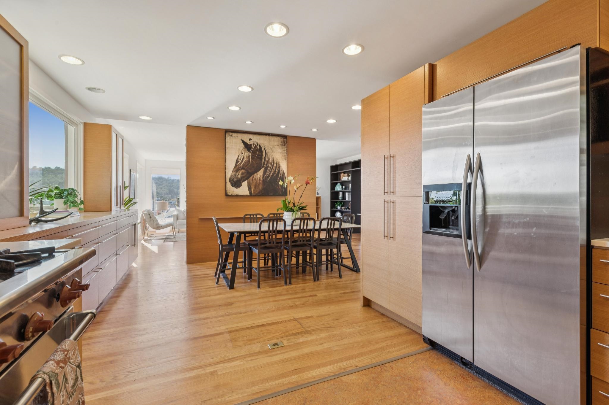 Detail Gallery Image 9 of 51 For 28 Marina Court Dr, San Rafael,  CA 94901 - 3 Beds | 2/1 Baths