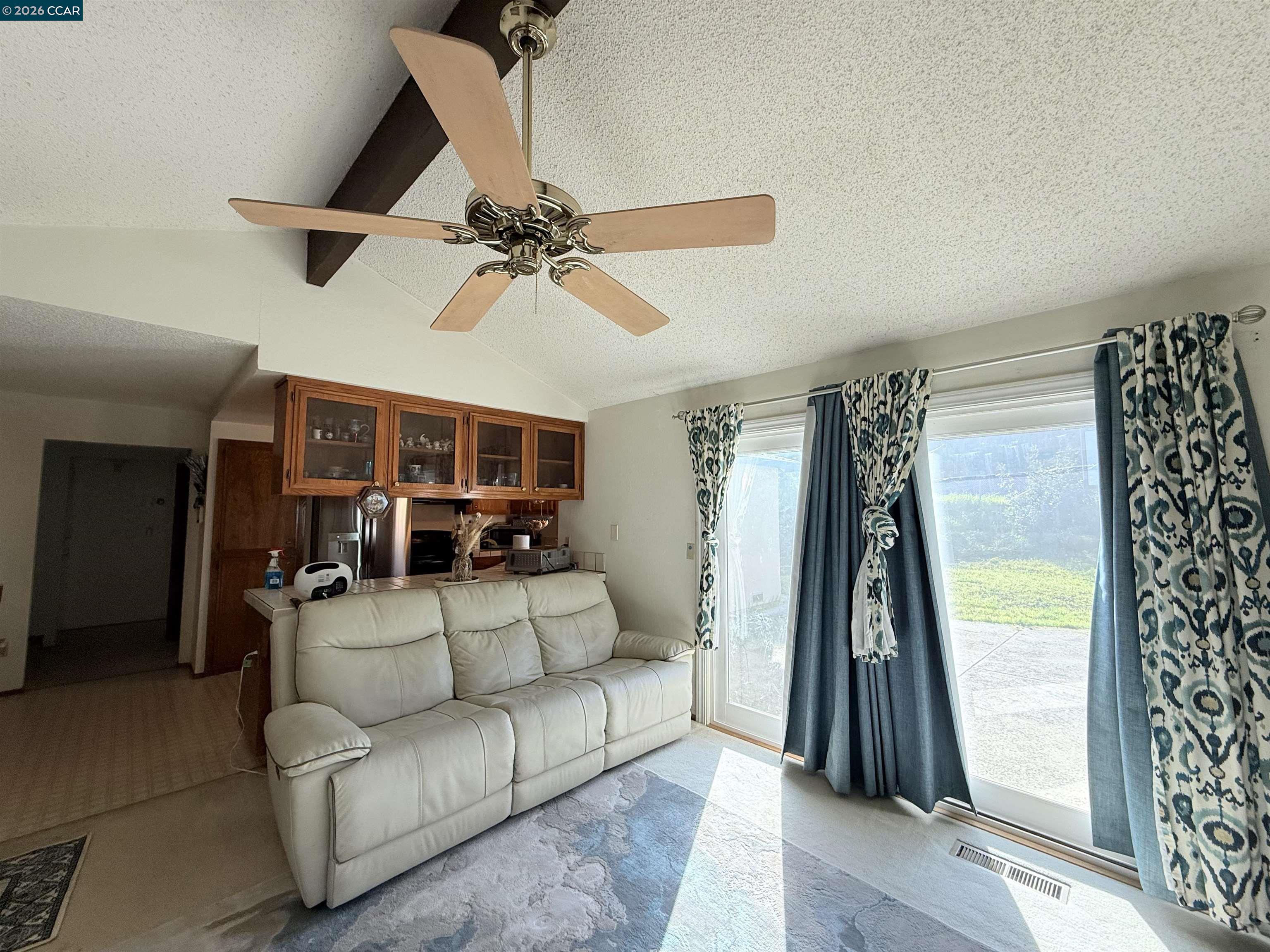 Detail Gallery Image 10 of 28 For 2132 Misty Ct, Pittsburg,  CA 94565 - 3 Beds | 2 Baths