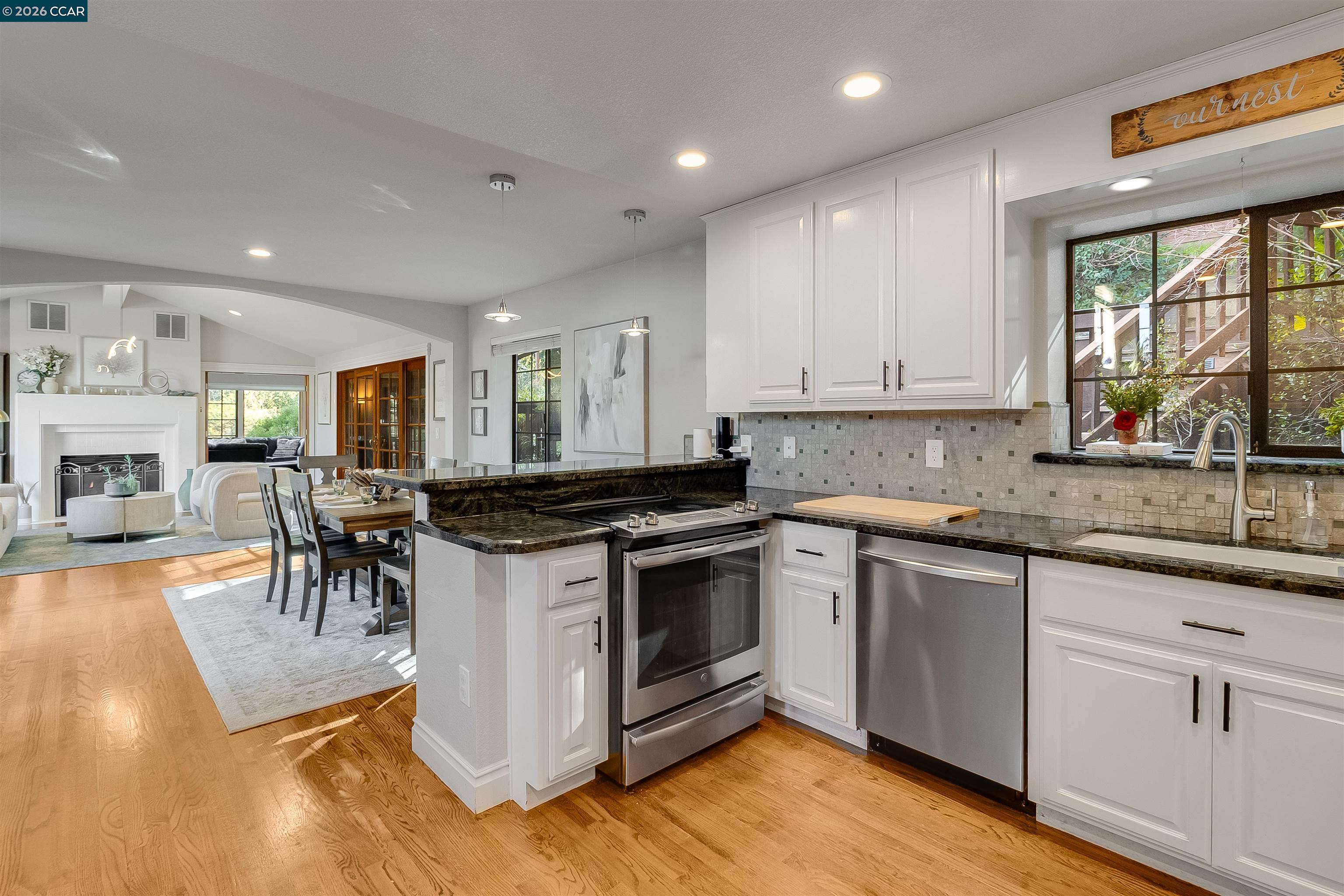 Detail Gallery Image 18 of 49 For 1455 Purson Ln, Lafayette,  CA 94549 - 4 Beds | 3 Baths