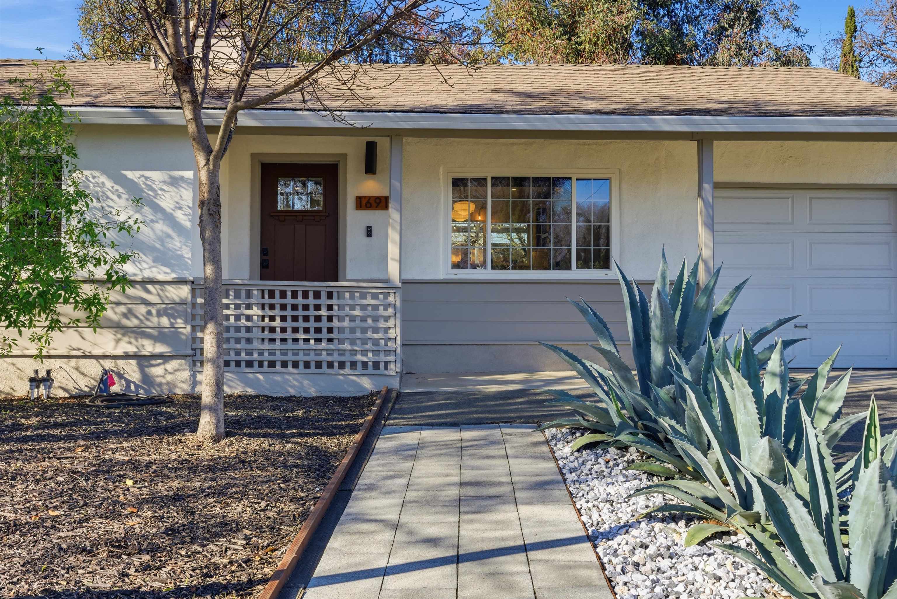 Front Image Thumbnail for EB41120907