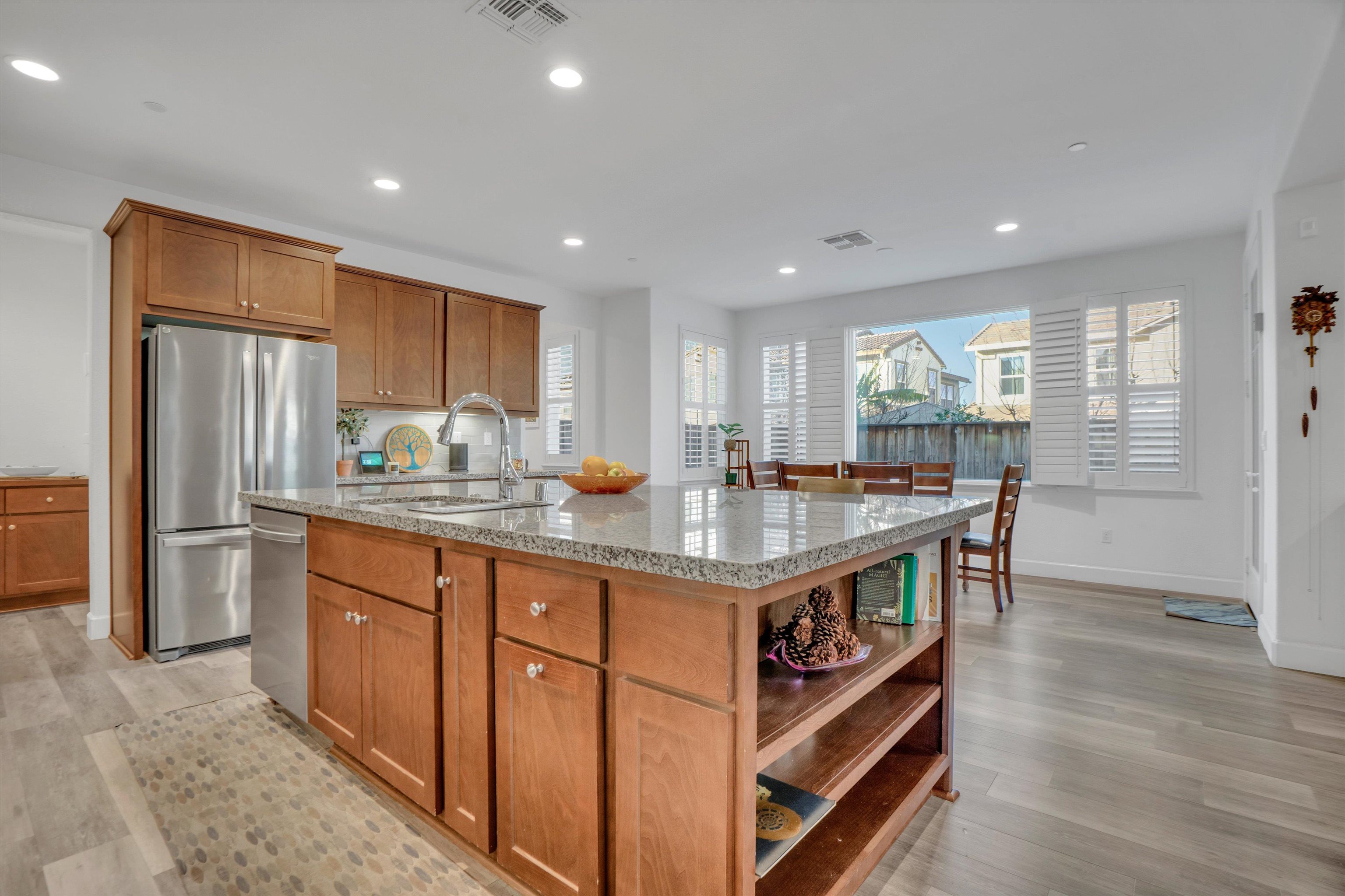 Detail Gallery Image 18 of 48 For 263 E Vita Ave, Mountain House,  CA 95391 - 4 Beds | 3/1 Baths