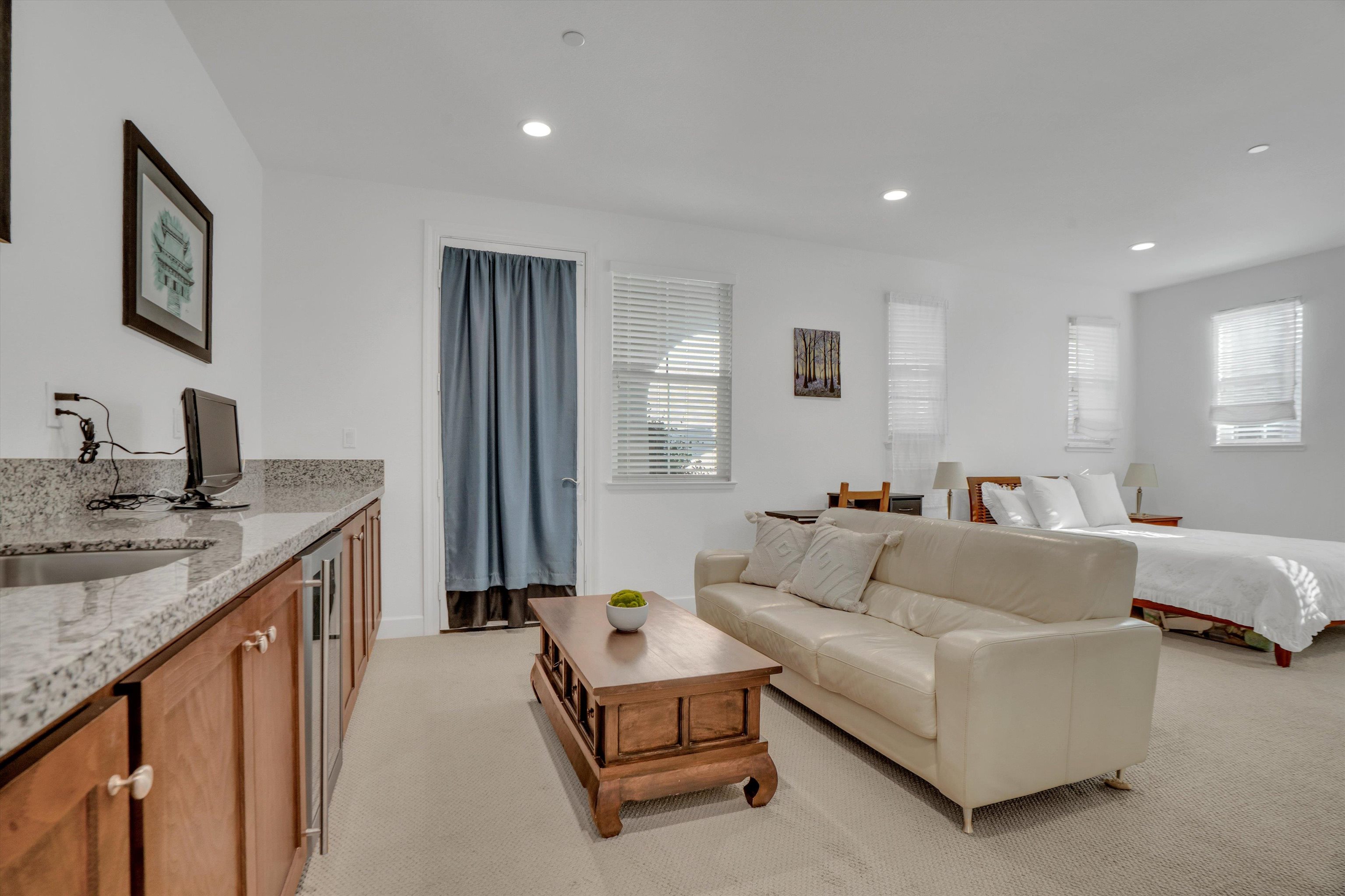 Detail Gallery Image 6 of 48 For 263 E Vita Ave, Mountain House,  CA 95391 - 4 Beds | 3/1 Baths