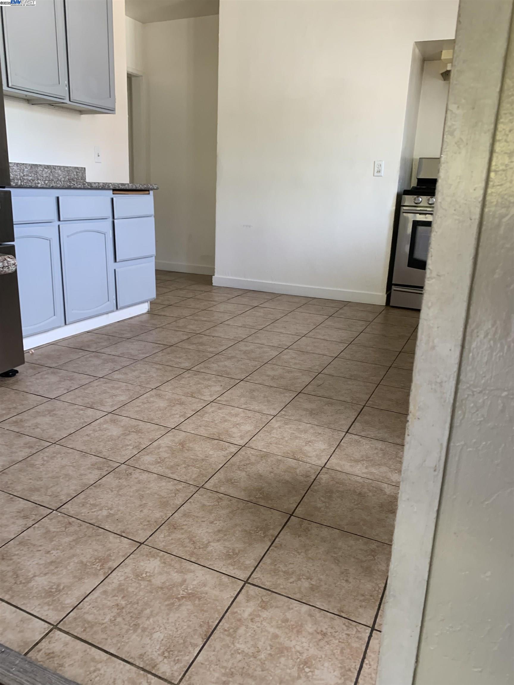 9380 Thermal St., Oakland CA 94605 — photo 4