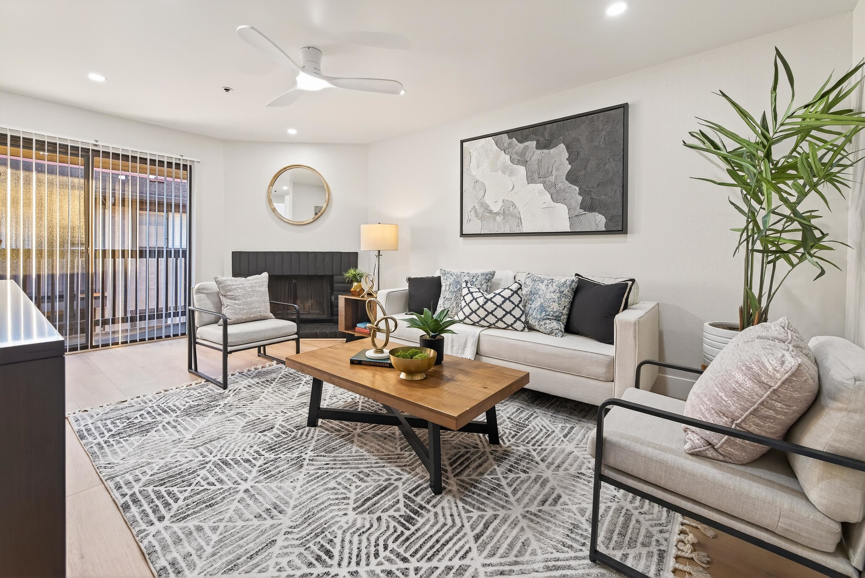 Front Image Thumbnail for BE41120922