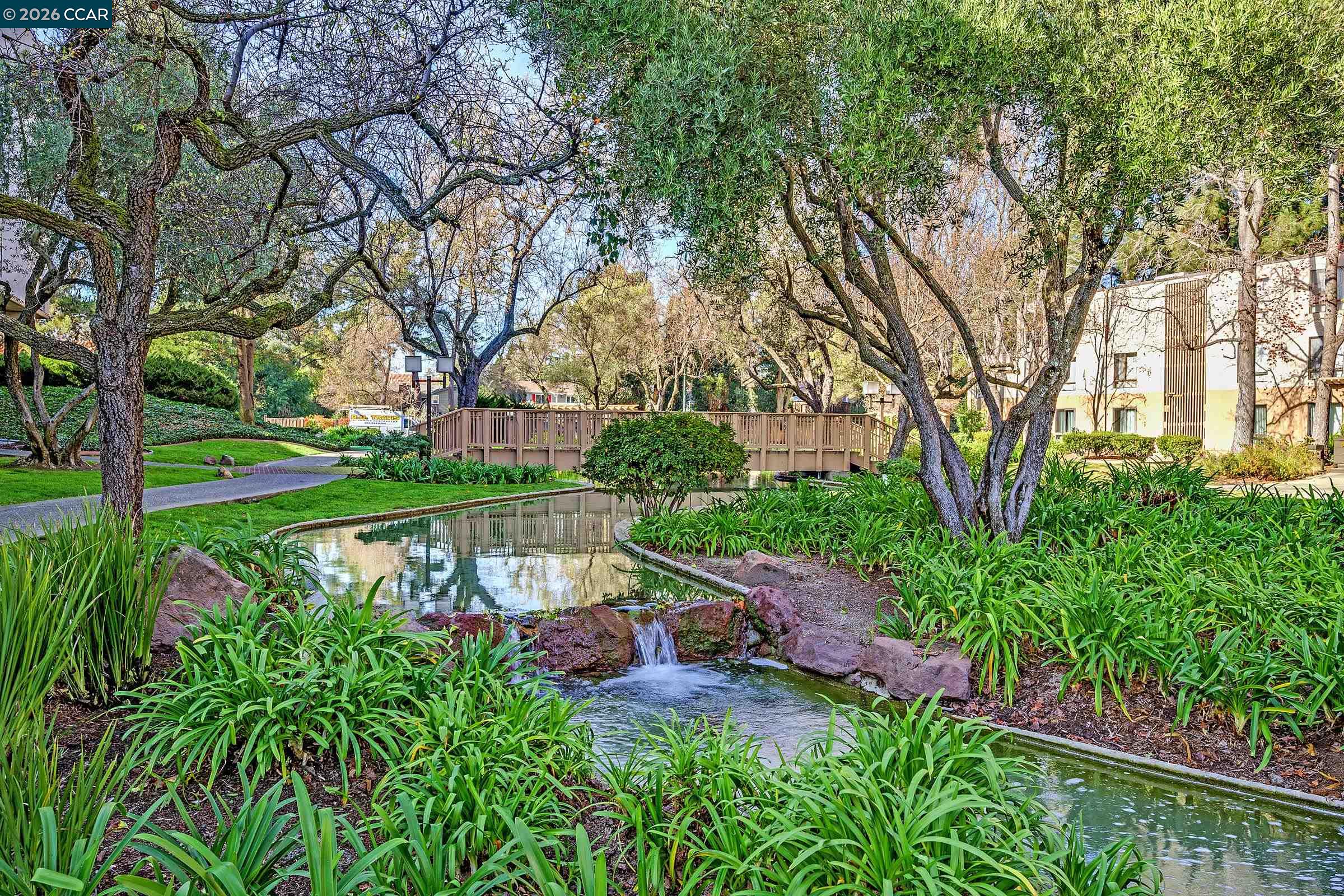 Front Image Thumbnail for CC41120926