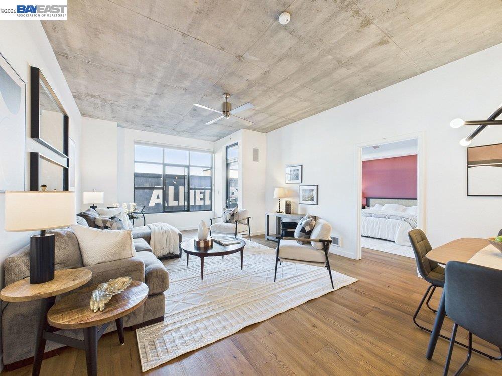 Front Image Thumbnail for BE41120927