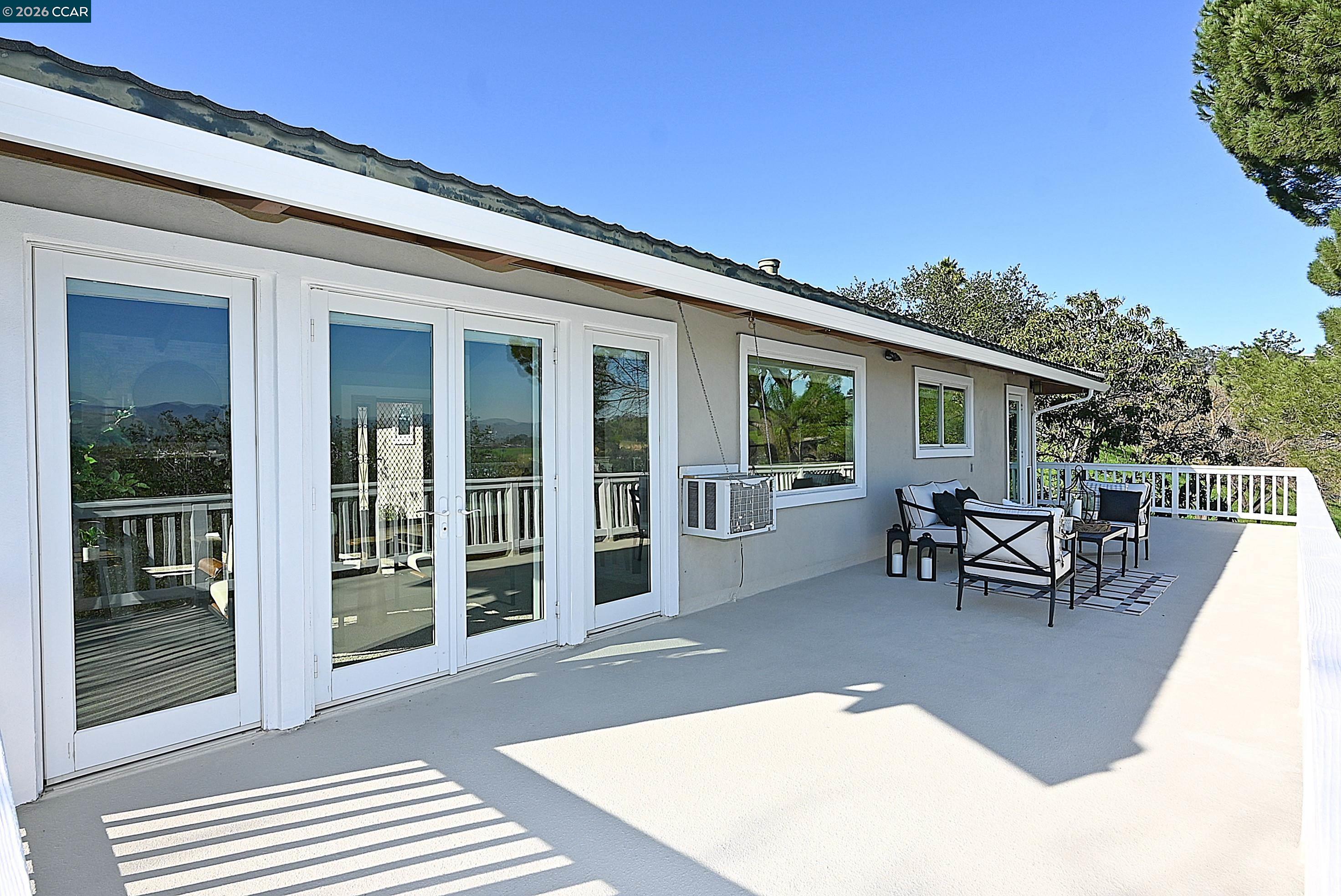 Detail Gallery Image 7 of 54 For 12 Westminster Place, Lafayette,  CA 94549 - 4 Beds | 3 Baths