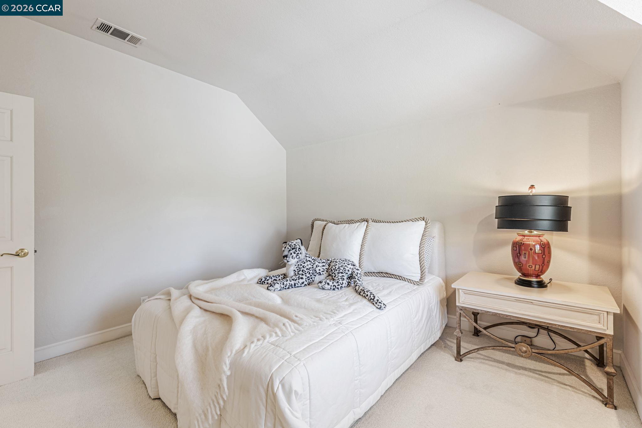 Detail Gallery Image 21 of 47 For 4 Julianna Ct, Moraga,  CA 94556 - 4 Beds | 4 Baths