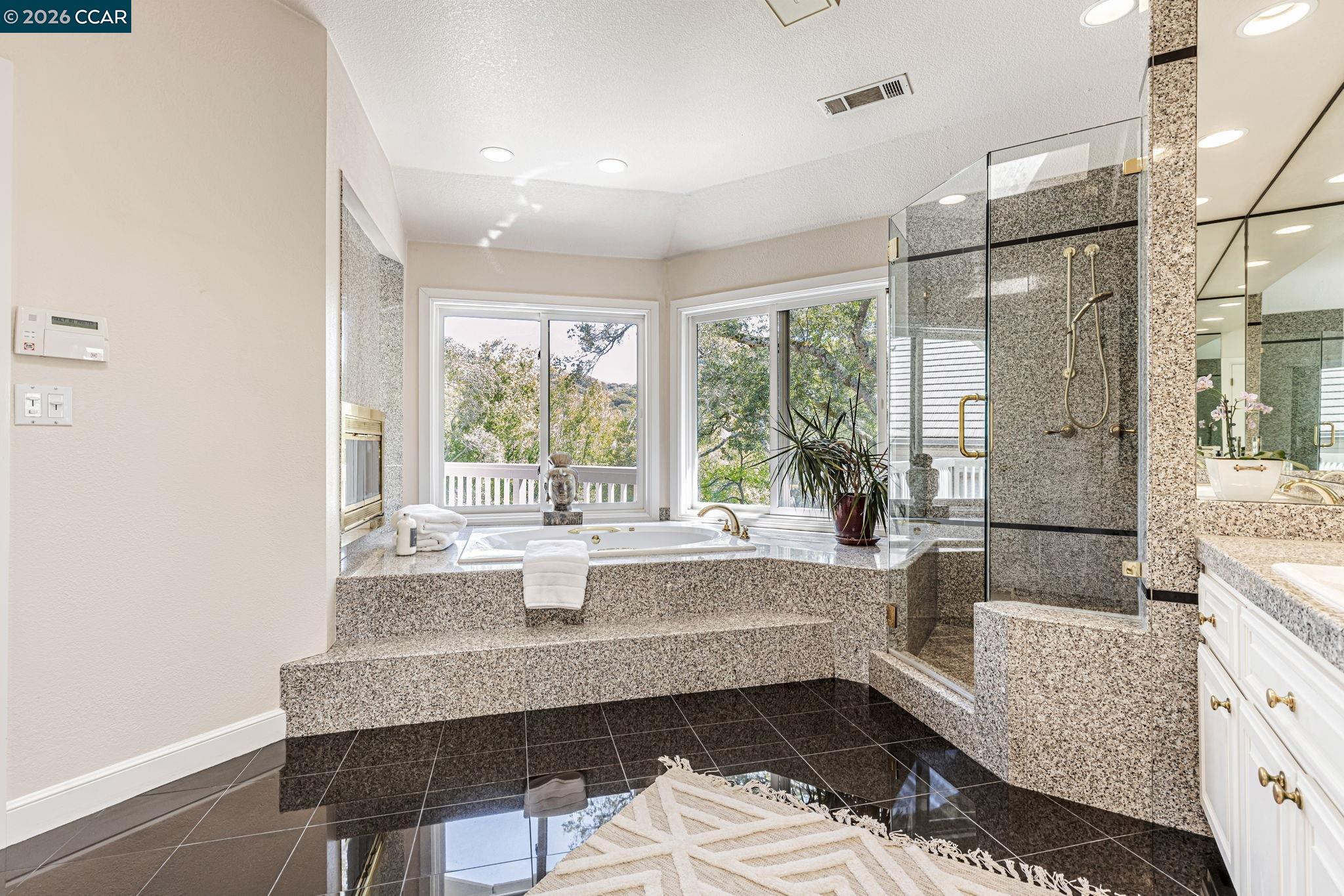 Detail Gallery Image 31 of 47 For 4 Julianna Ct, Moraga,  CA 94556 - 4 Beds | 4 Baths