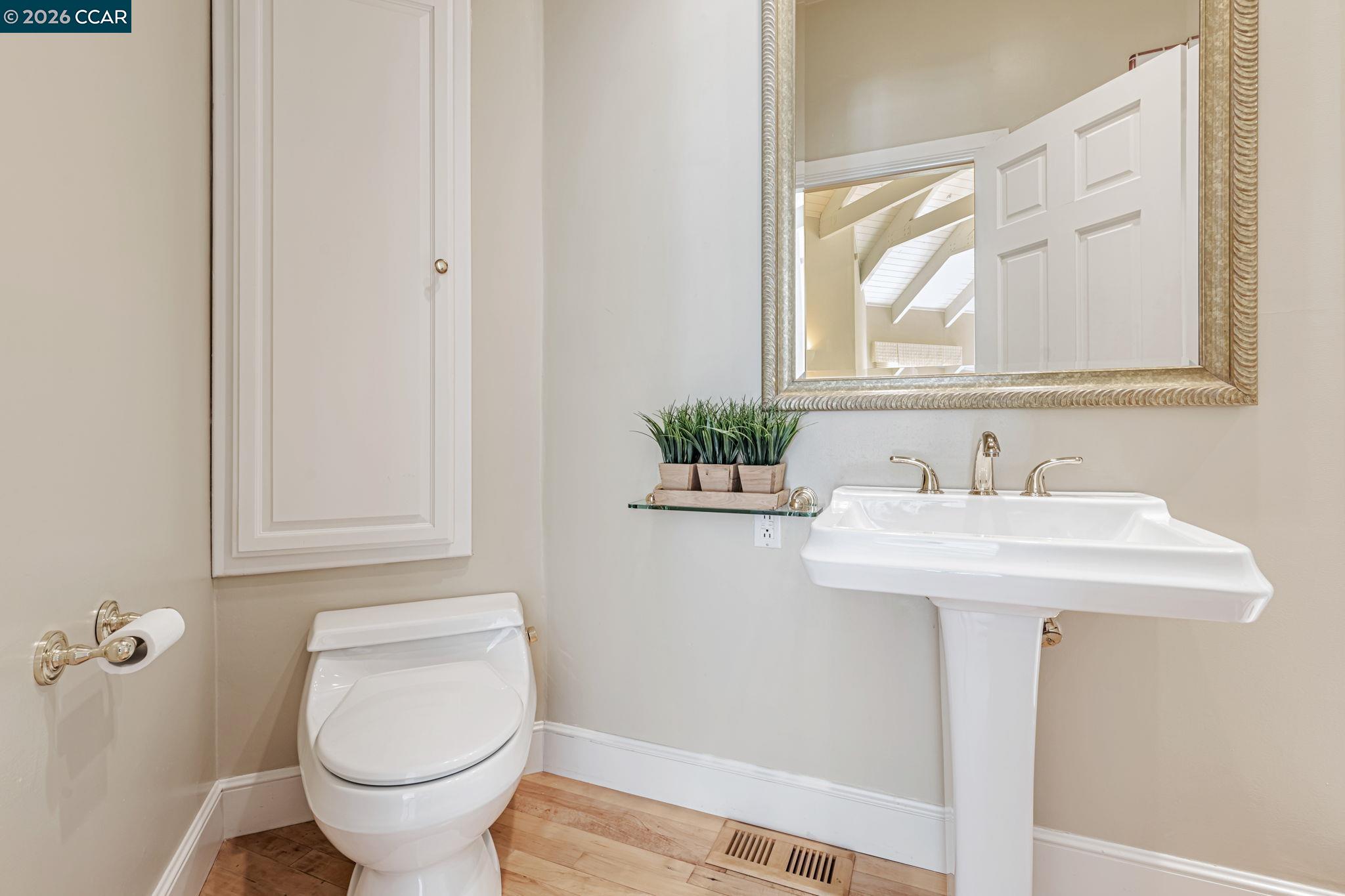 Detail Gallery Image 9 of 47 For 4 Julianna Ct, Moraga,  CA 94556 - 4 Beds | 4 Baths