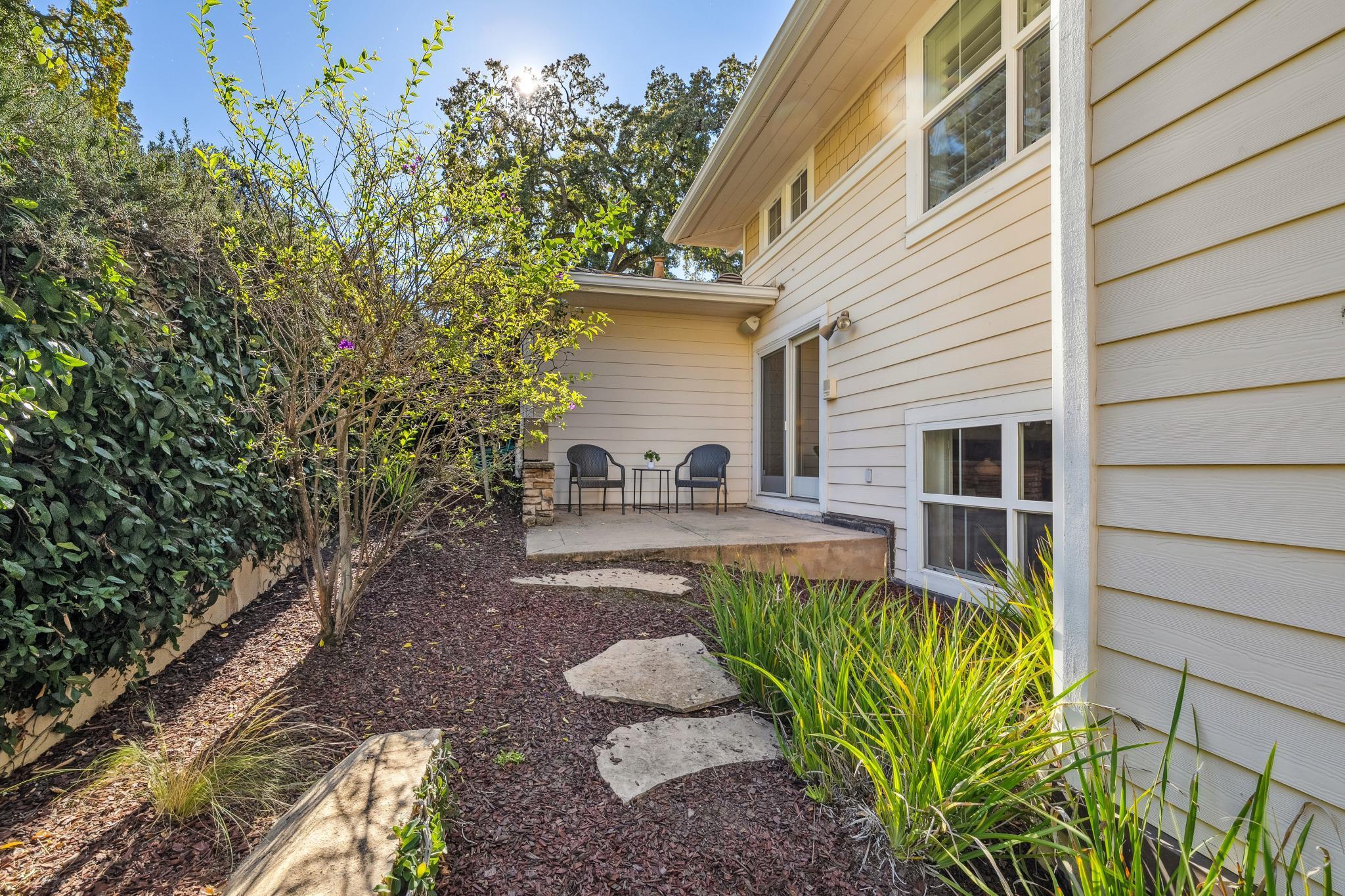 Detail Gallery Image 27 of 60 For 125 Mystic Pl, Alamo,  CA 94507 - 5 Beds | 4/1 Baths